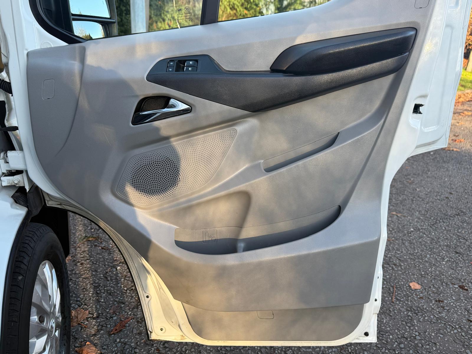 MAXUS Deliver 9 2.0 D20 LUX Panel Van 5dr Diesel Manual RWD L3 H2 Euro 6 (s/s) (163 ps)