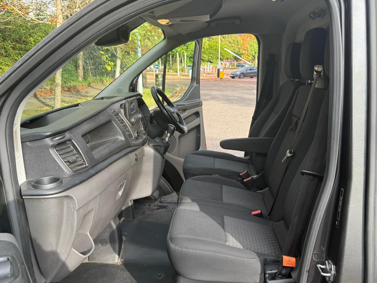 Ford Transit Custom 2.0 300 EcoBlue Trend Panel Van 5dr Diesel Manual L2 H1 Euro 6 (130 ps)