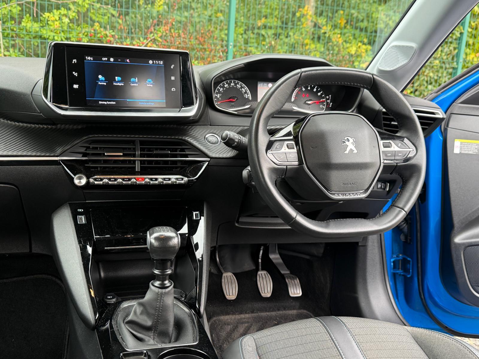 Peugeot 208 1.2 PureTech Allure Hatchback 5dr Petrol Manual Euro 6 (s/s) (100 ps)