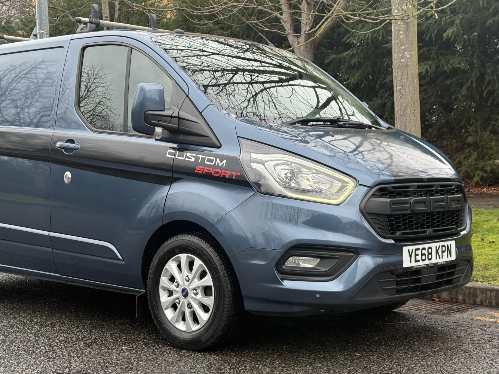 Ford Transit Custom 2.0 280 EcoBlue Limited Panel Van 5dr Diesel Manual L1 H1 Euro 6 (130 ps)