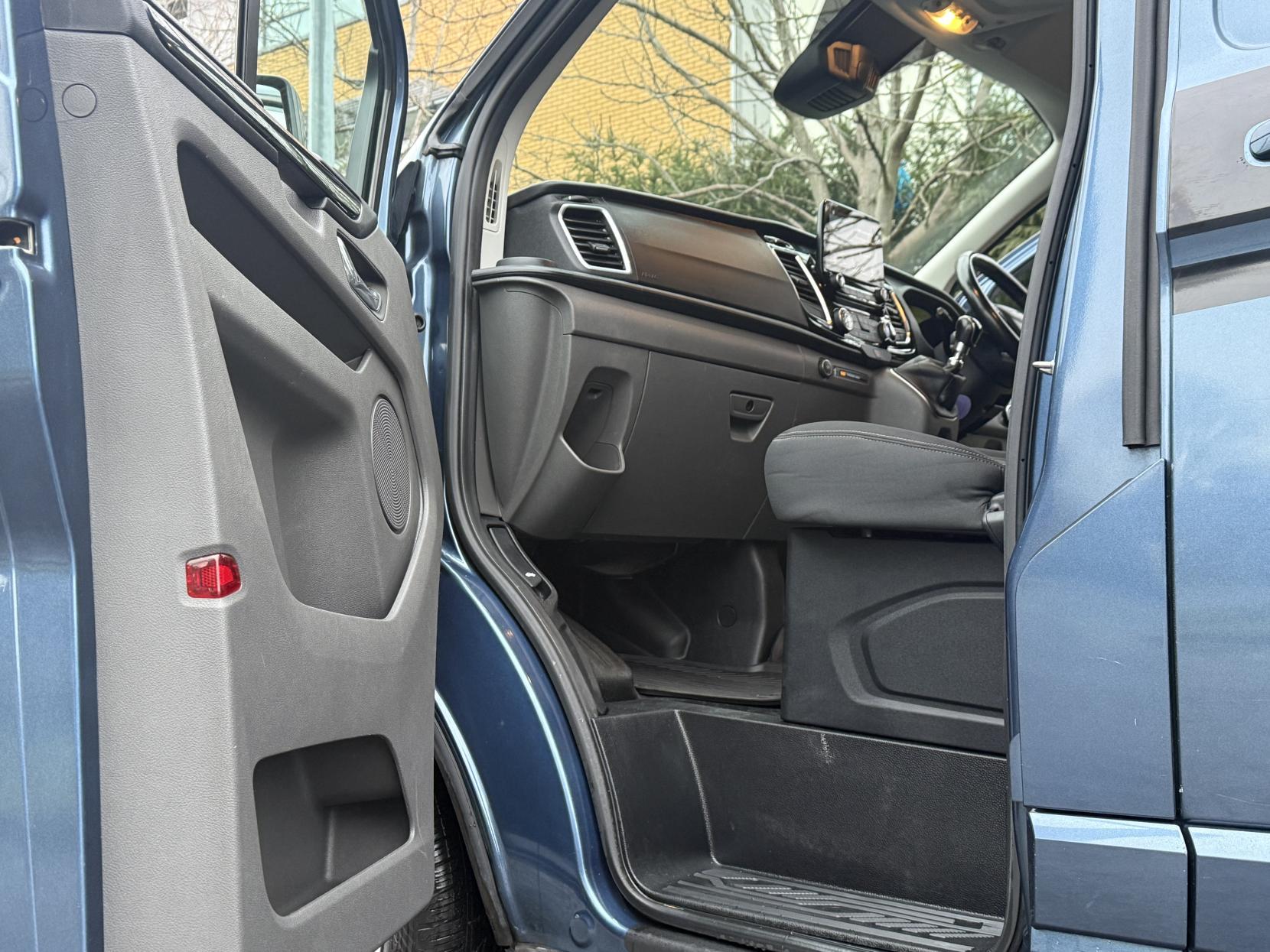 Ford Transit Custom 2.0 280 EcoBlue Limited Panel Van 5dr Diesel Manual L1 H1 Euro 6 (130 ps)