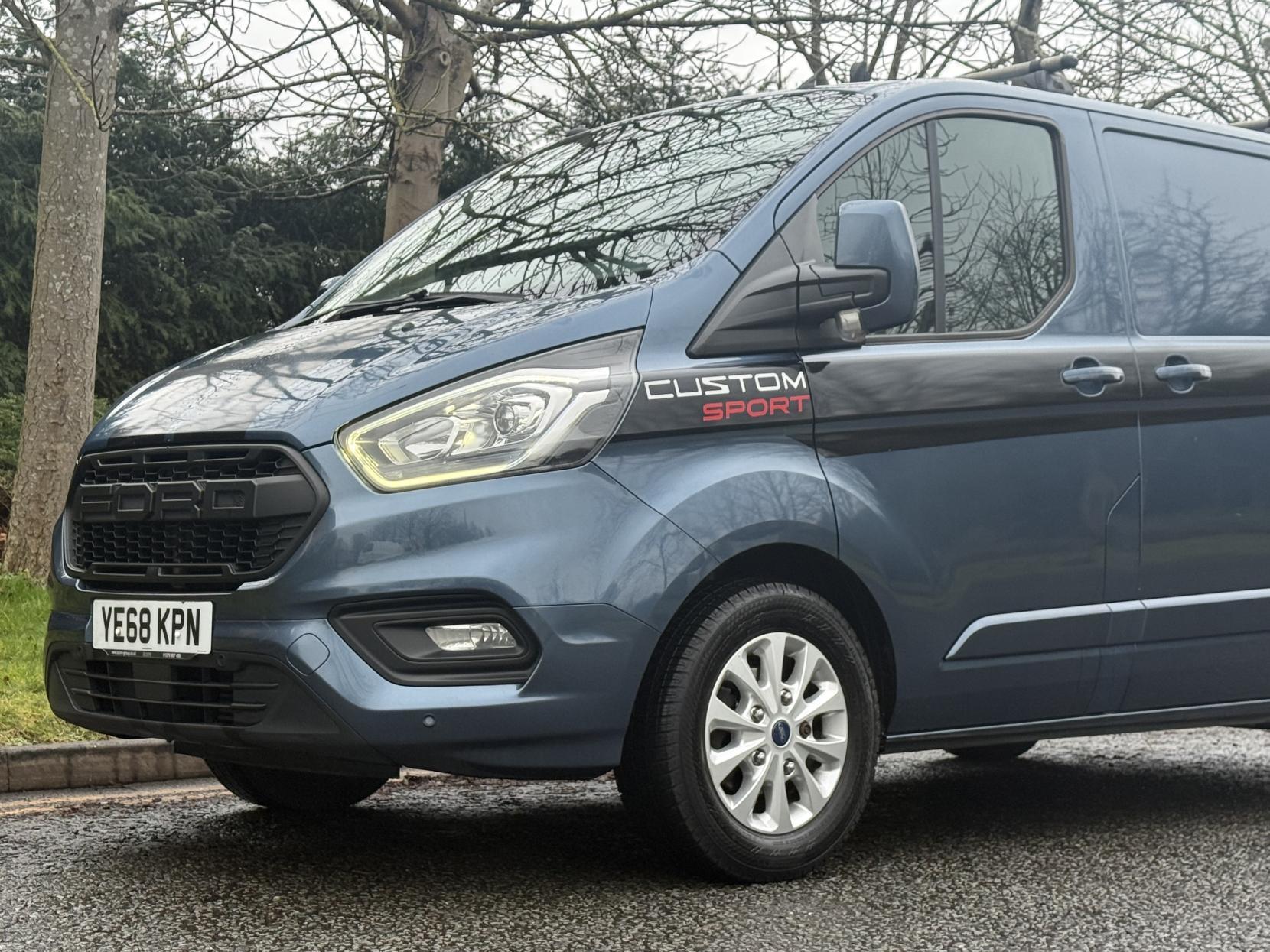 Ford Transit Custom 2.0 280 EcoBlue Limited Panel Van 5dr Diesel Manual L1 H1 Euro 6 (130 ps)