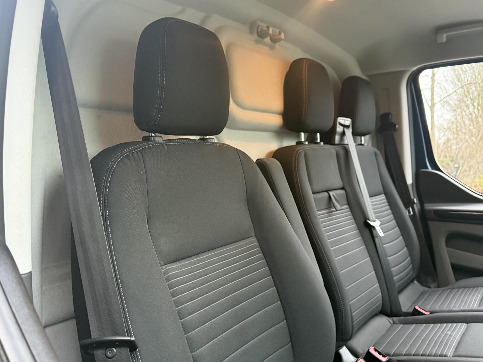 Ford Transit Custom 2.0 280 EcoBlue Limited Panel Van 5dr Diesel Manual L1 H1 Euro 6 (130 ps)