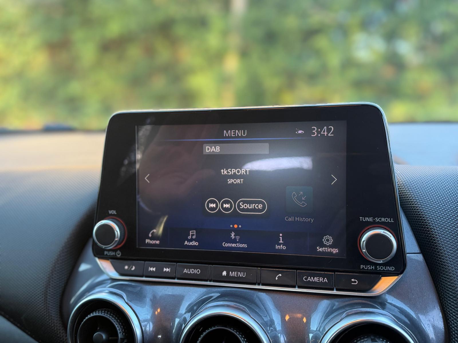 Nissan Juke 1.0 DIG-T Acenta SUV 5dr Petrol Manual Euro 6 (s/s) (114 ps)