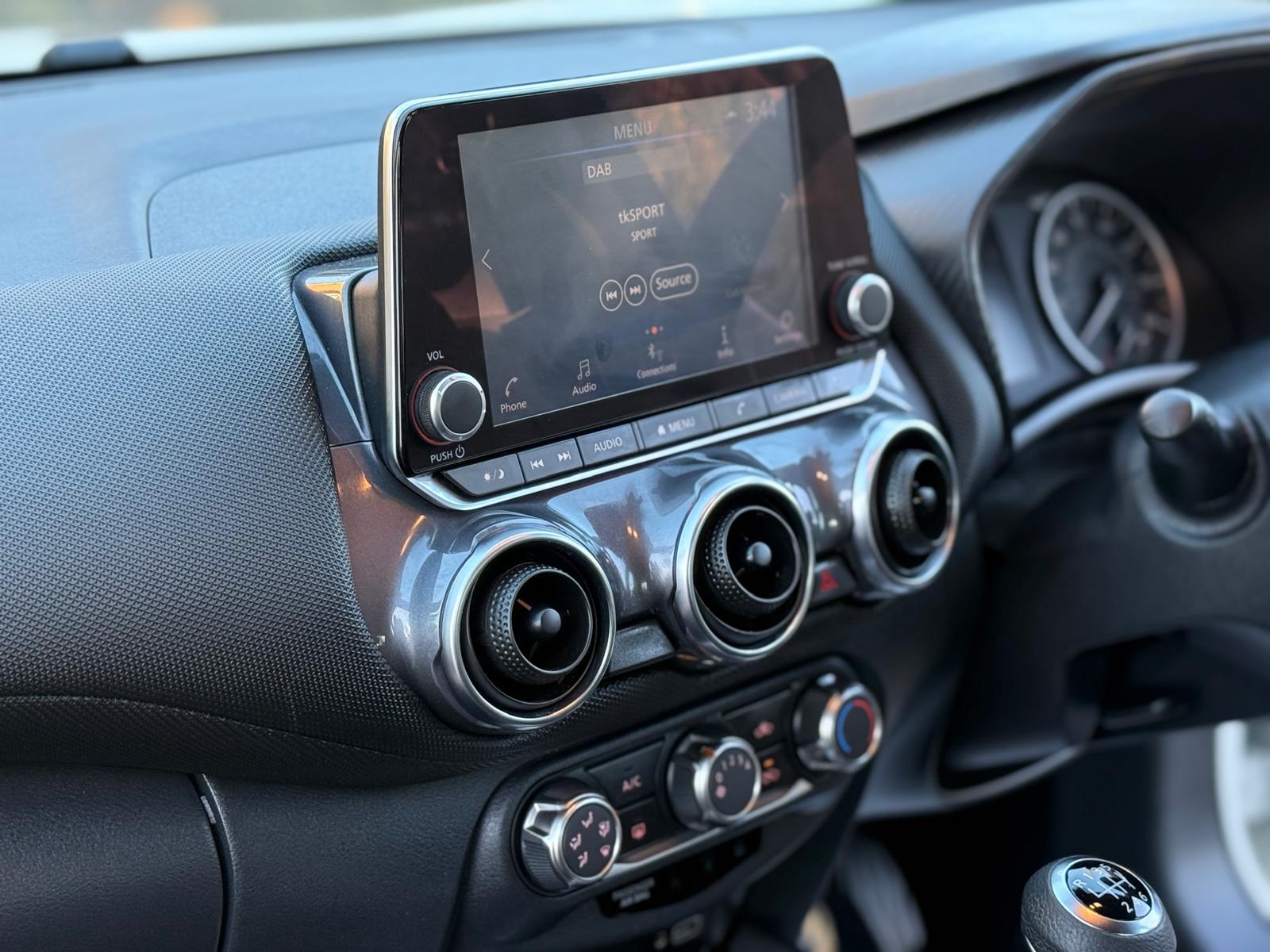 Nissan Juke 1.0 DIG-T Acenta SUV 5dr Petrol Manual Euro 6 (s/s) (114 ps)