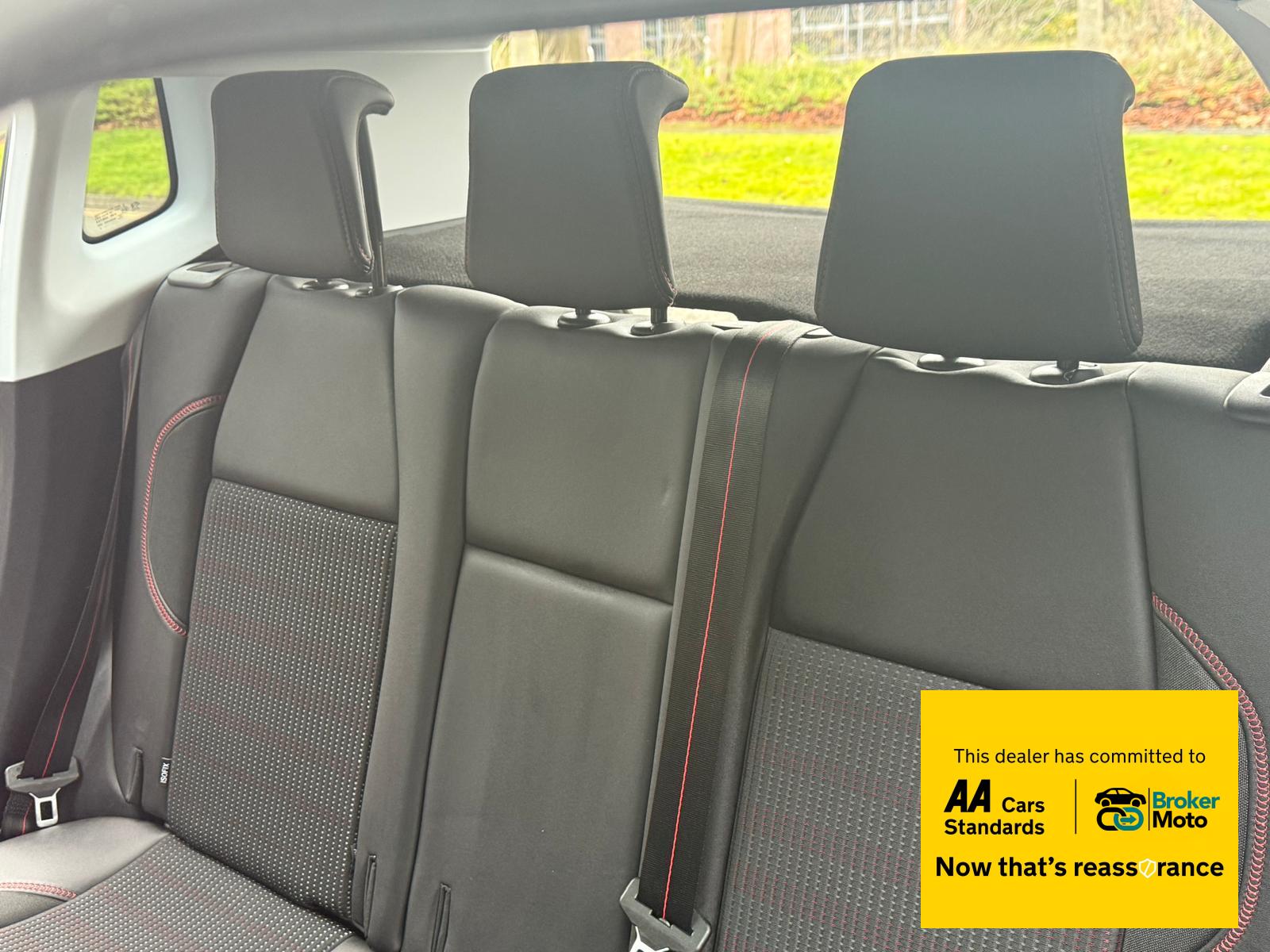 Peugeot 2008 1.2 GT Line SUV (2016 - 2020)