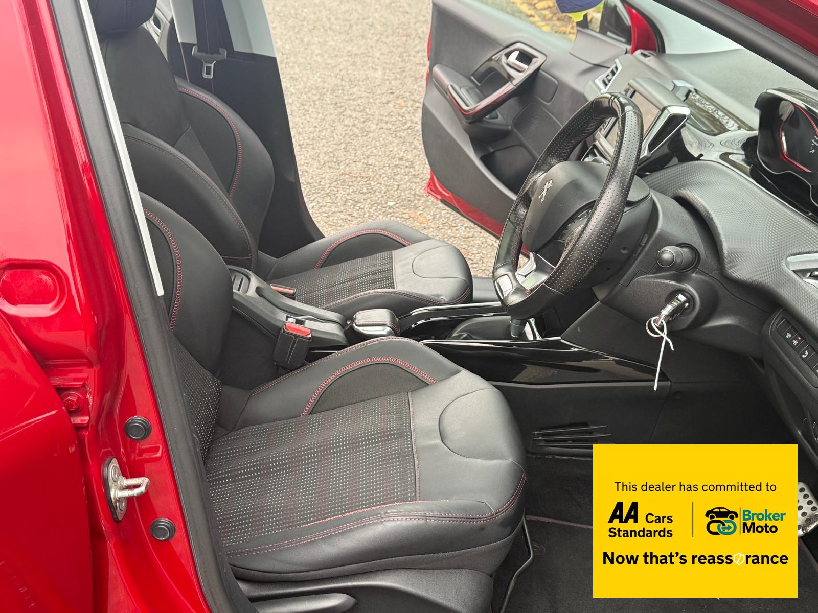 Peugeot 2008 1.2 GT Line SUV (2016 - 2020)