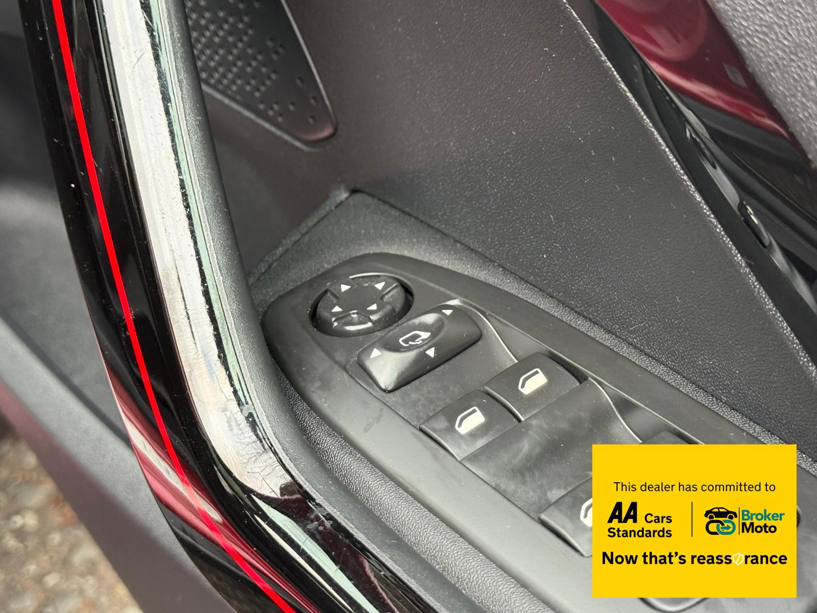 Peugeot 2008 1.2 GT Line SUV (2016 - 2020)