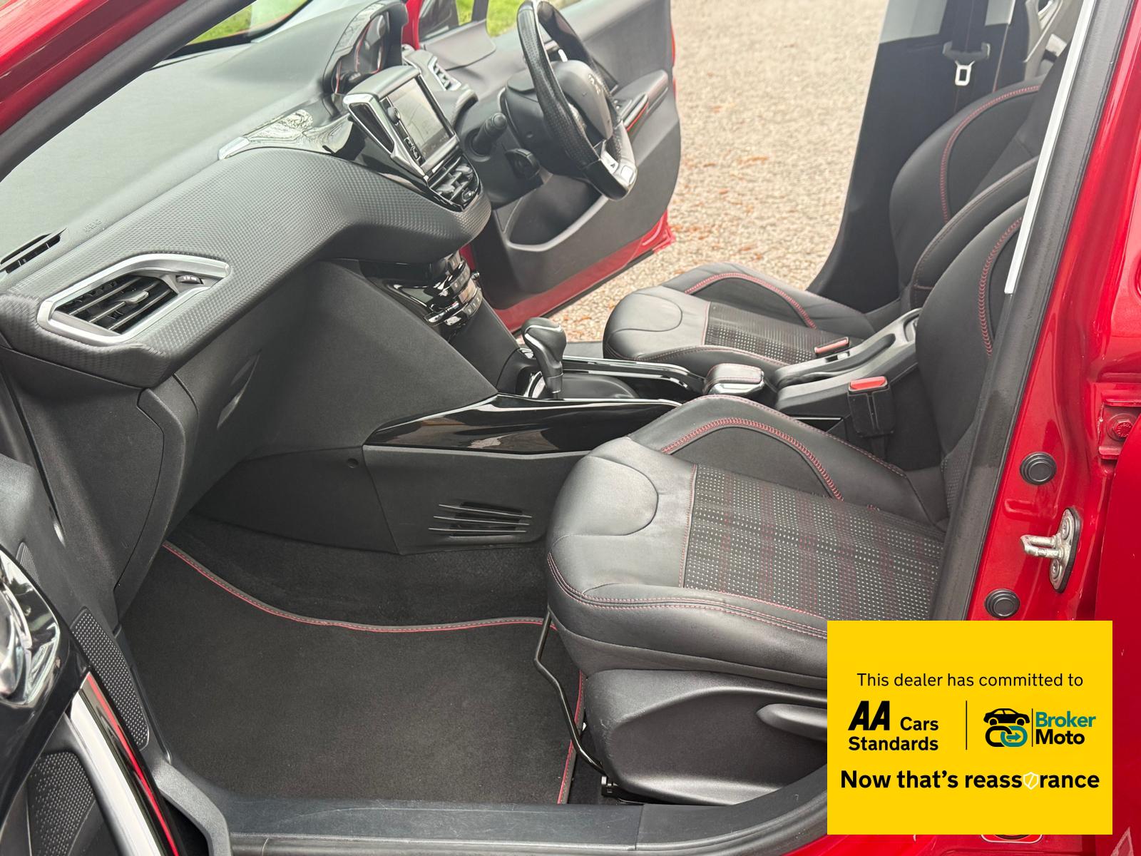 Peugeot 2008 1.2 GT Line SUV (2016 - 2020)