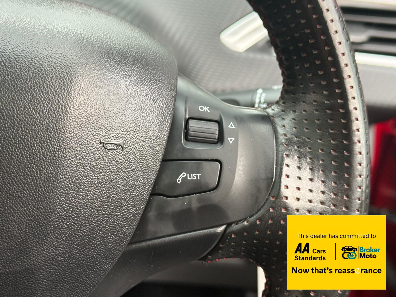 Peugeot 2008 1.2 GT Line SUV (2016 - 2020)