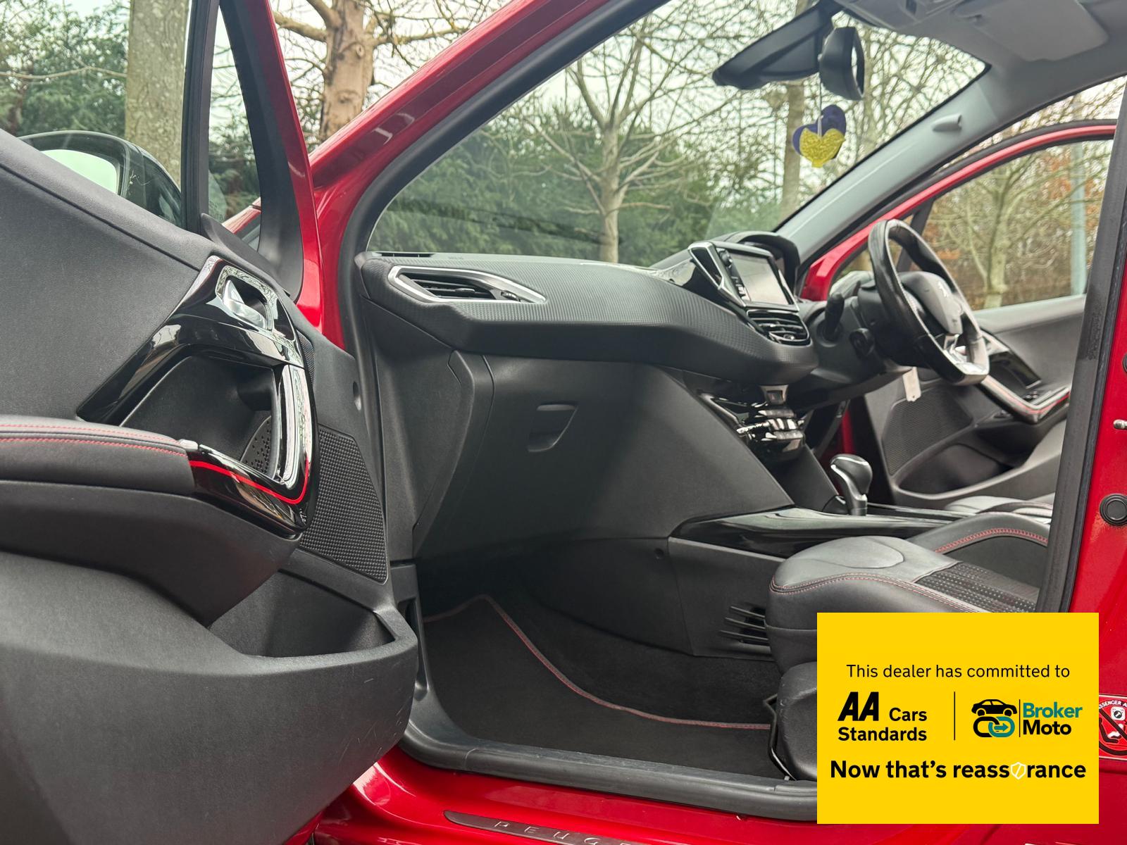 Peugeot 2008 1.2 GT Line SUV (2016 - 2020)