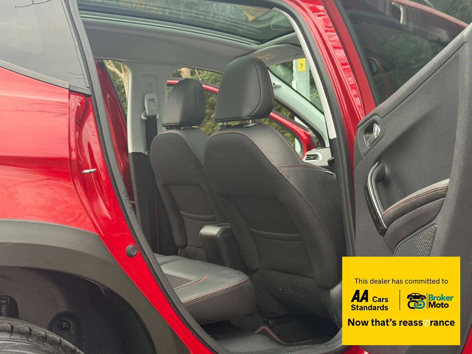 Peugeot 2008 1.2 GT Line SUV (2016 - 2020)