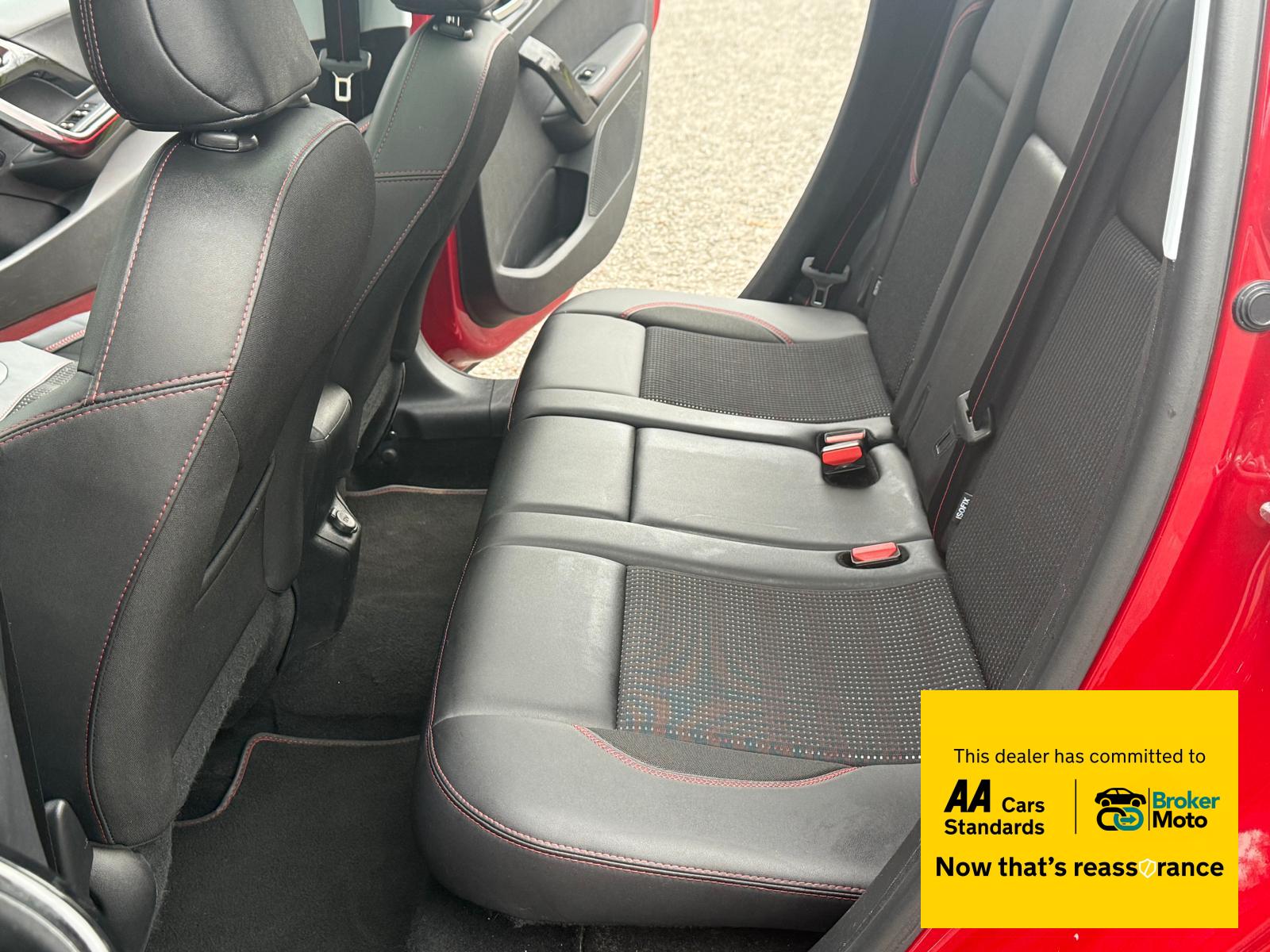 Peugeot 2008 1.2 GT Line SUV (2016 - 2020)