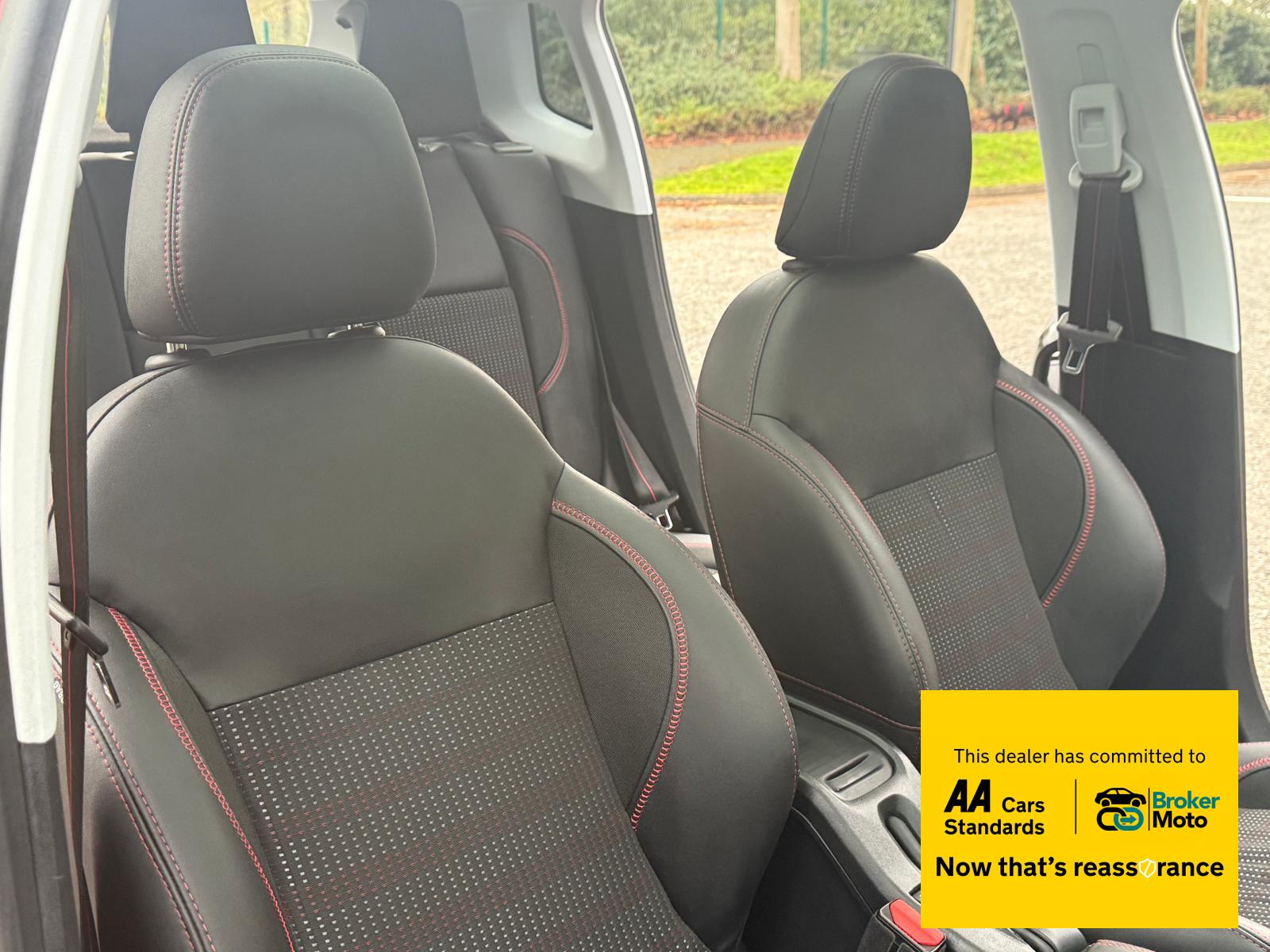 Peugeot 2008 1.2 GT Line SUV (2016 - 2020)