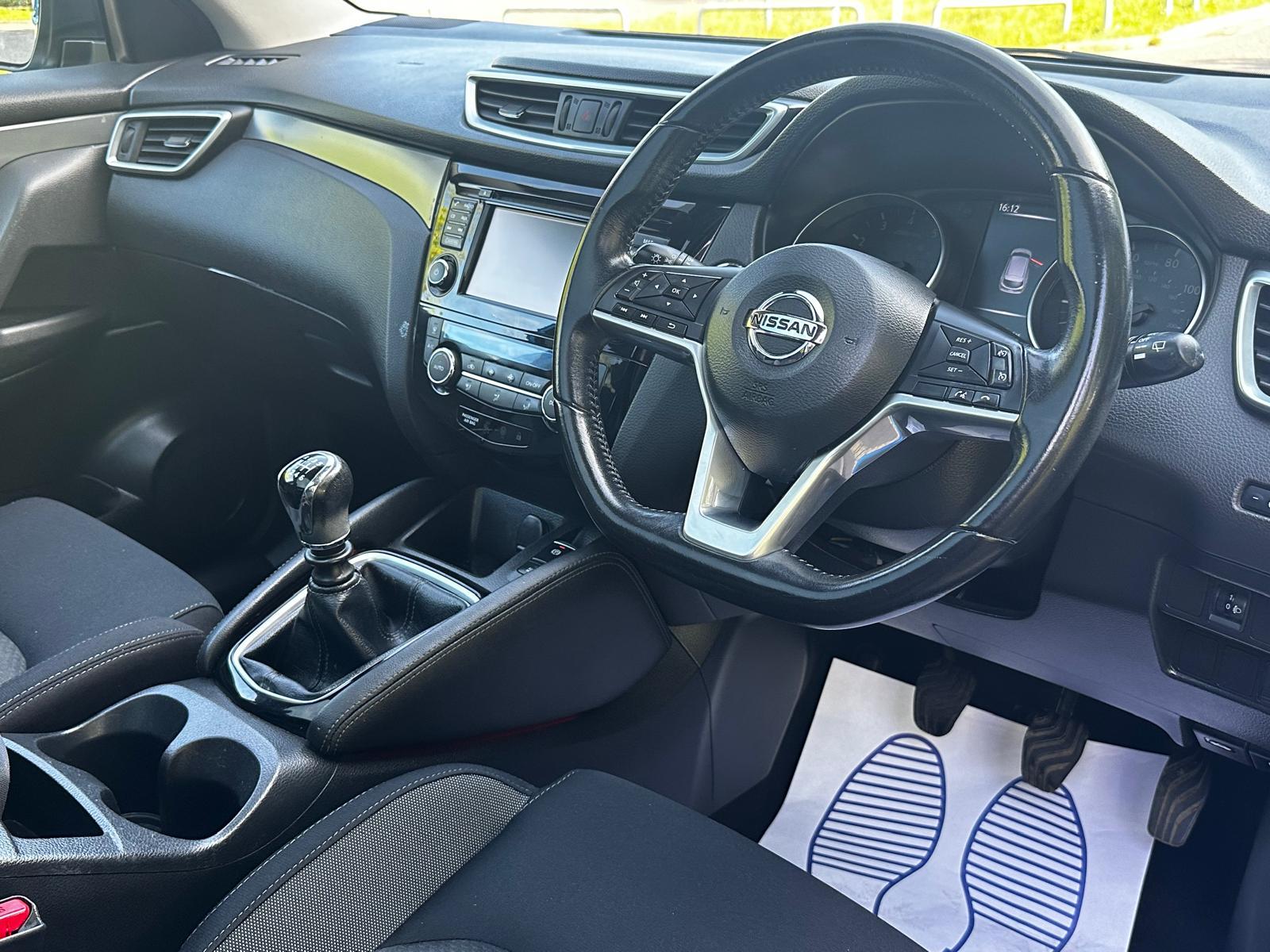 Nissan Qashqai 1.2 DIG-T N-Connecta SUV 5dr Petrol Manual Euro 6 (s/s) (115 ps)