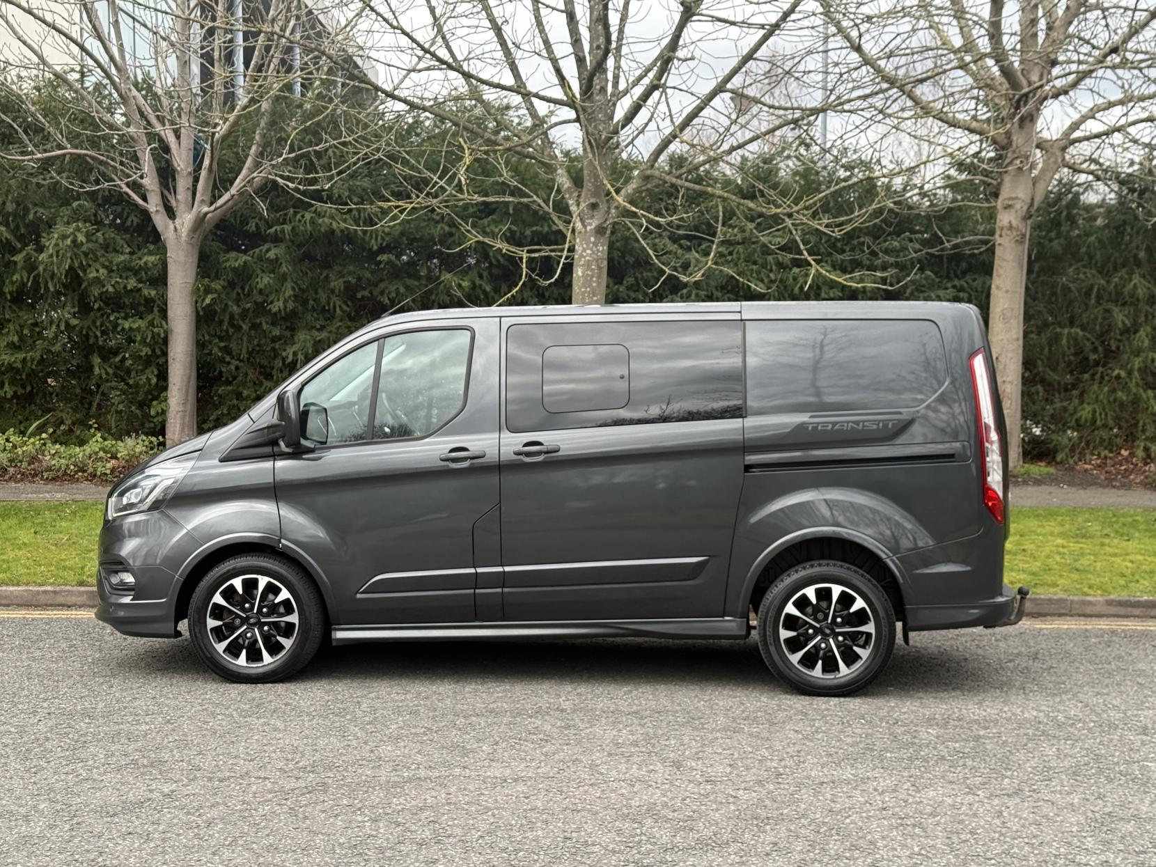 Ford Transit Custom 2.0 310 EcoBlue Sport Crew Van Double Cab 6dr Diesel Auto L1 H1 Euro 6 (s/s) (5 Seat) (170 ps)