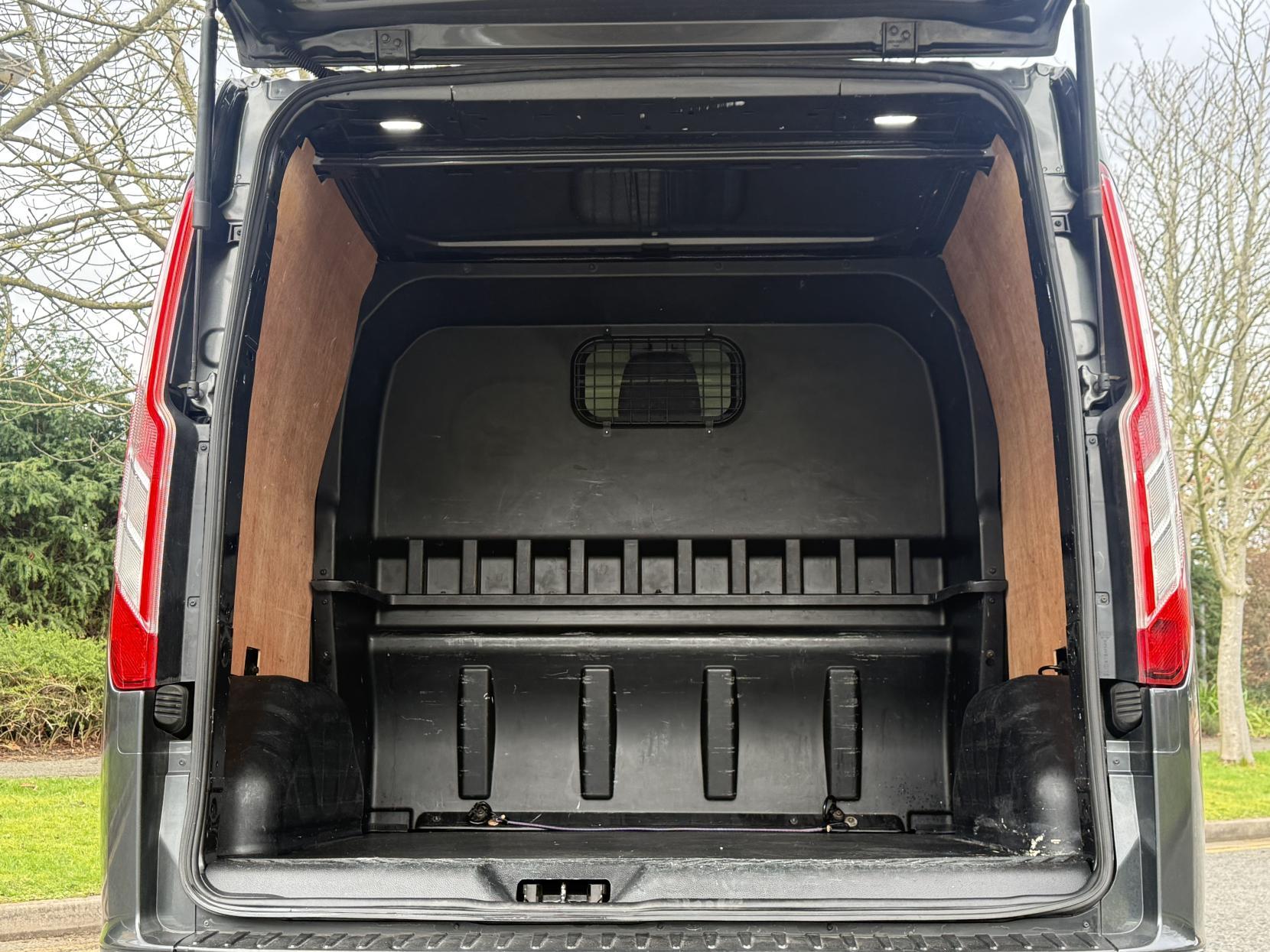 Ford Transit Custom 2.0 310 EcoBlue Sport Crew Van Double Cab 6dr Diesel Auto L1 H1 Euro 6 (s/s) (5 Seat) (170 ps)