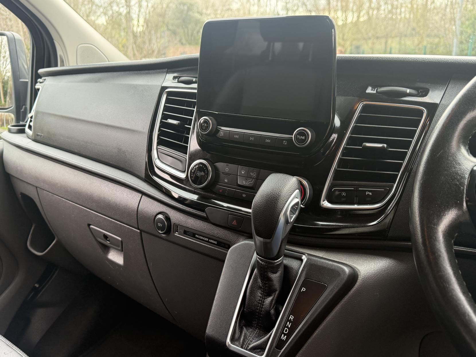 Ford Transit Custom 2.0 310 EcoBlue Sport Crew Van Double Cab 6dr Diesel Auto L1 H1 Euro 6 (s/s) (5 Seat) (170 ps)