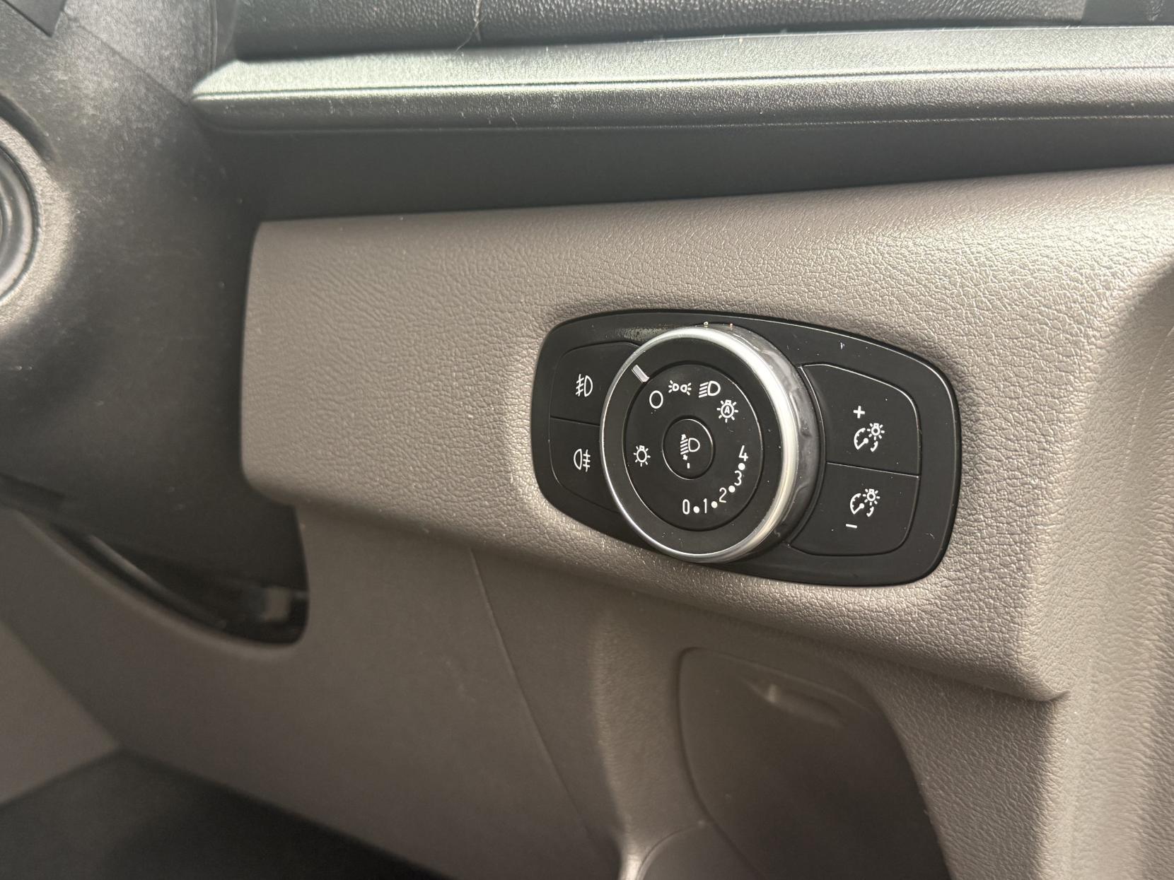 Ford Transit Custom 2.0 310 EcoBlue Sport Crew Van Double Cab 6dr Diesel Auto L1 H1 Euro 6 (s/s) (5 Seat) (170 ps)