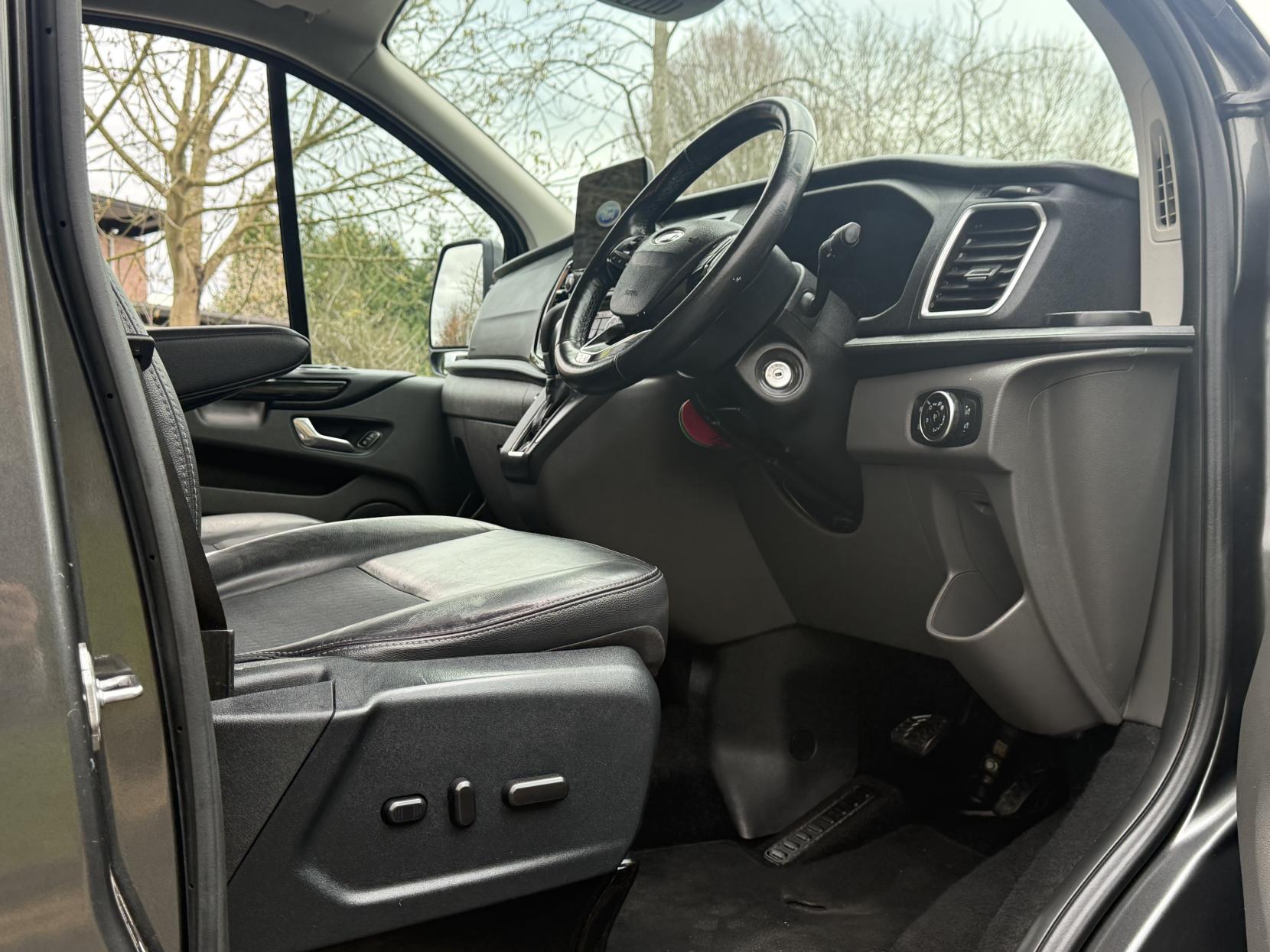 Ford Transit Custom 2.0 310 EcoBlue Sport Crew Van Double Cab 6dr Diesel Auto L1 H1 Euro 6 (s/s) (5 Seat) (170 ps)