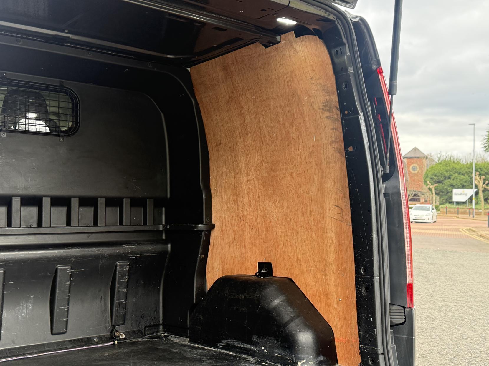 Ford Transit Custom 2.0 310 EcoBlue Sport Crew Van Double Cab 6dr Diesel Auto L1 H1 Euro 6 (s/s) (5 Seat) (170 ps)