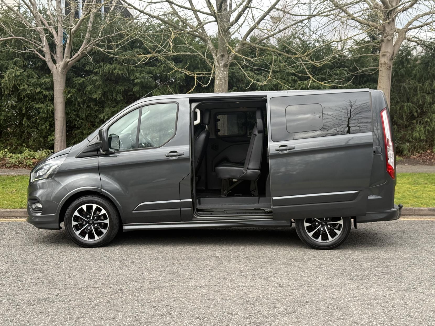 Ford Transit Custom 2.0 310 EcoBlue Sport Crew Van Double Cab 6dr Diesel Auto L1 H1 Euro 6 (s/s) (5 Seat) (170 ps)