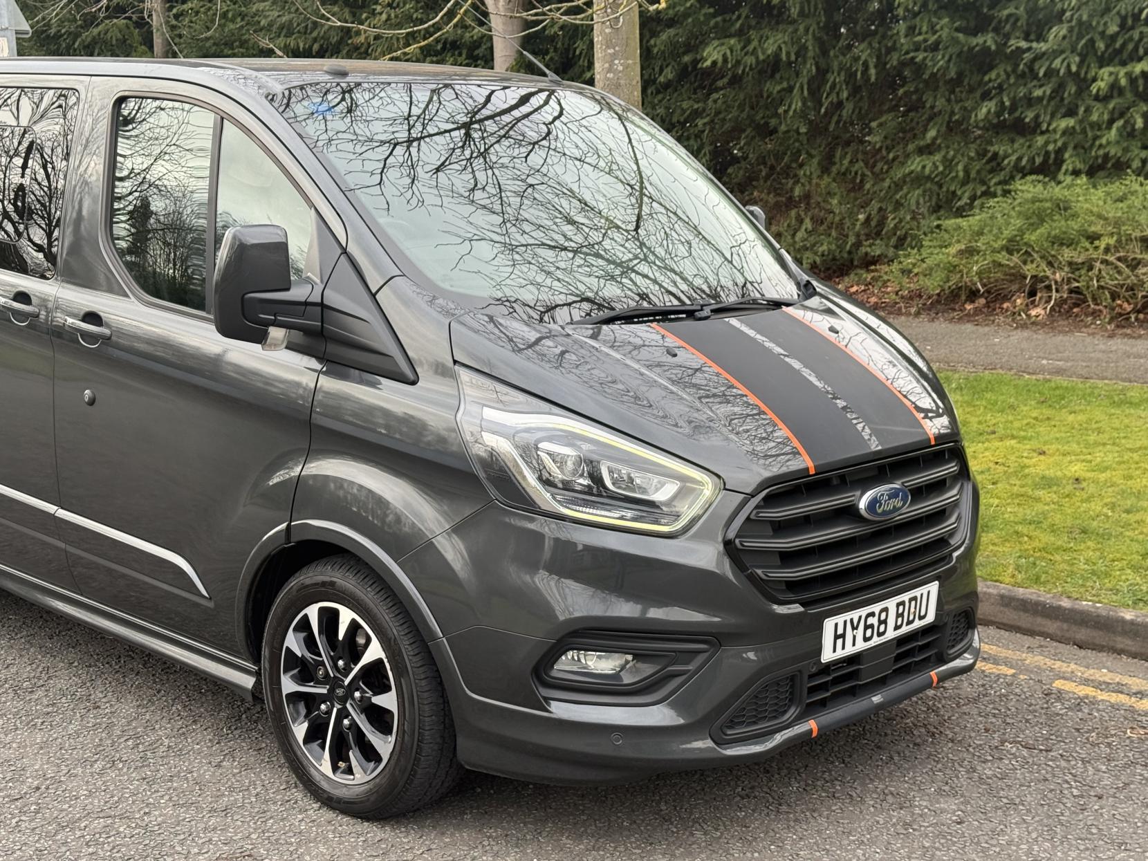 Ford Transit Custom 2.0 310 EcoBlue Sport Crew Van Double Cab 6dr Diesel Auto L1 H1 Euro 6 (s/s) (5 Seat) (170 ps)