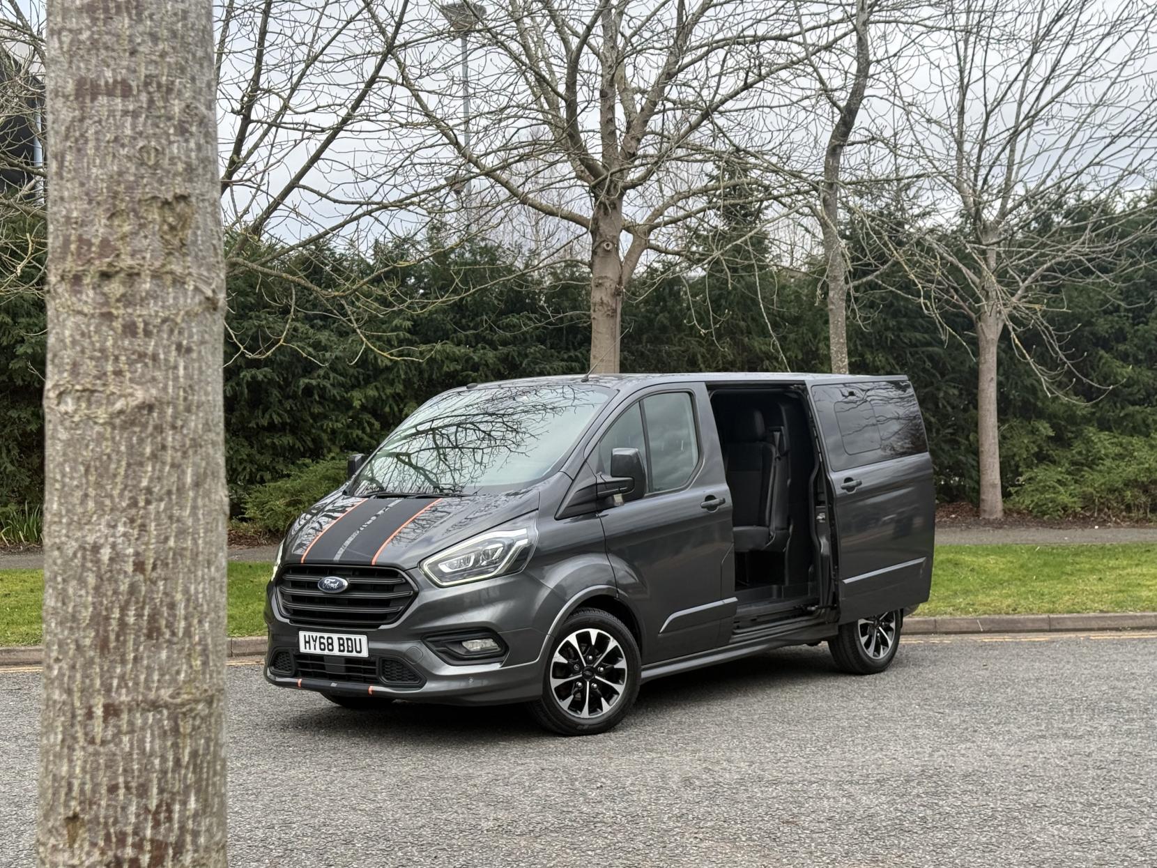 Ford Transit Custom 2.0 310 EcoBlue Sport Crew Van Double Cab 6dr Diesel Auto L1 H1 Euro 6 (s/s) (5 Seat) (170 ps)