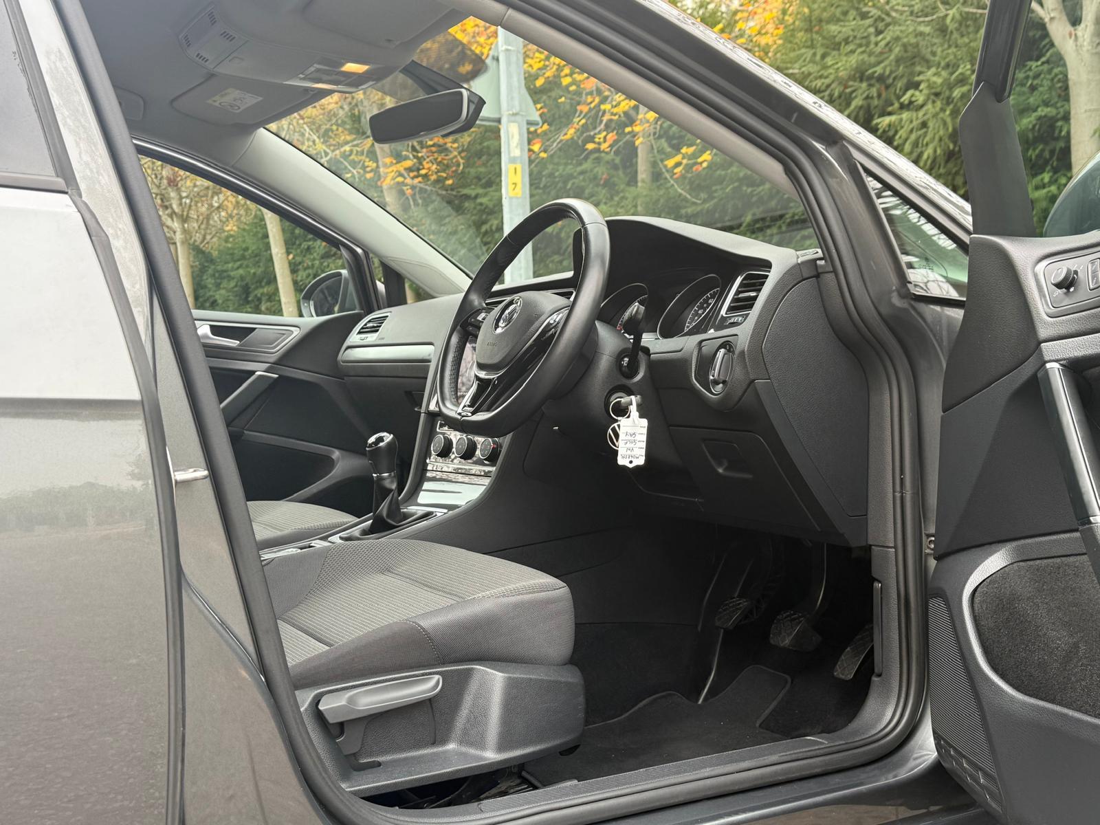 Volkswagen Golf 1.5 TSI EVO SE Nav Hatchback 5dr Petrol Manual Euro 6 (s/s) (130 ps)