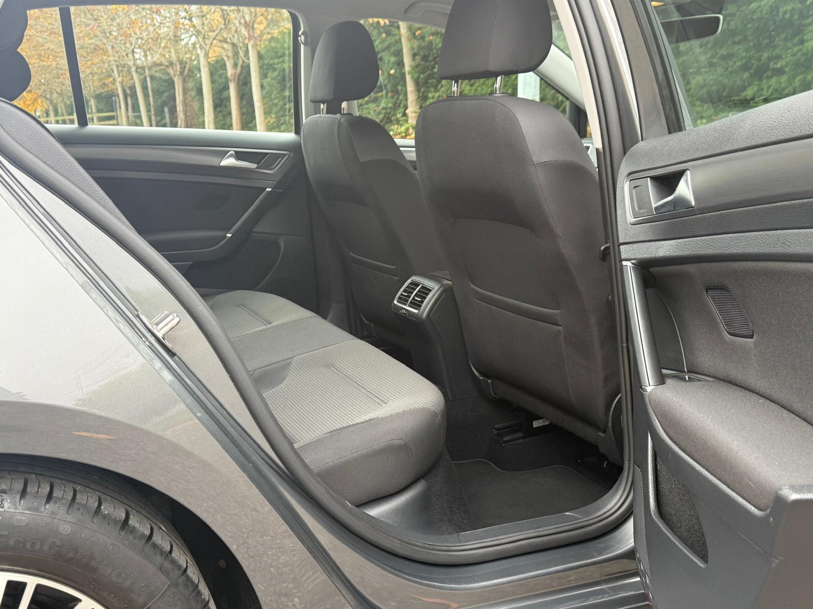 Volkswagen Golf 1.5 TSI EVO SE Nav Hatchback 5dr Petrol Manual Euro 6 (s/s) (130 ps)