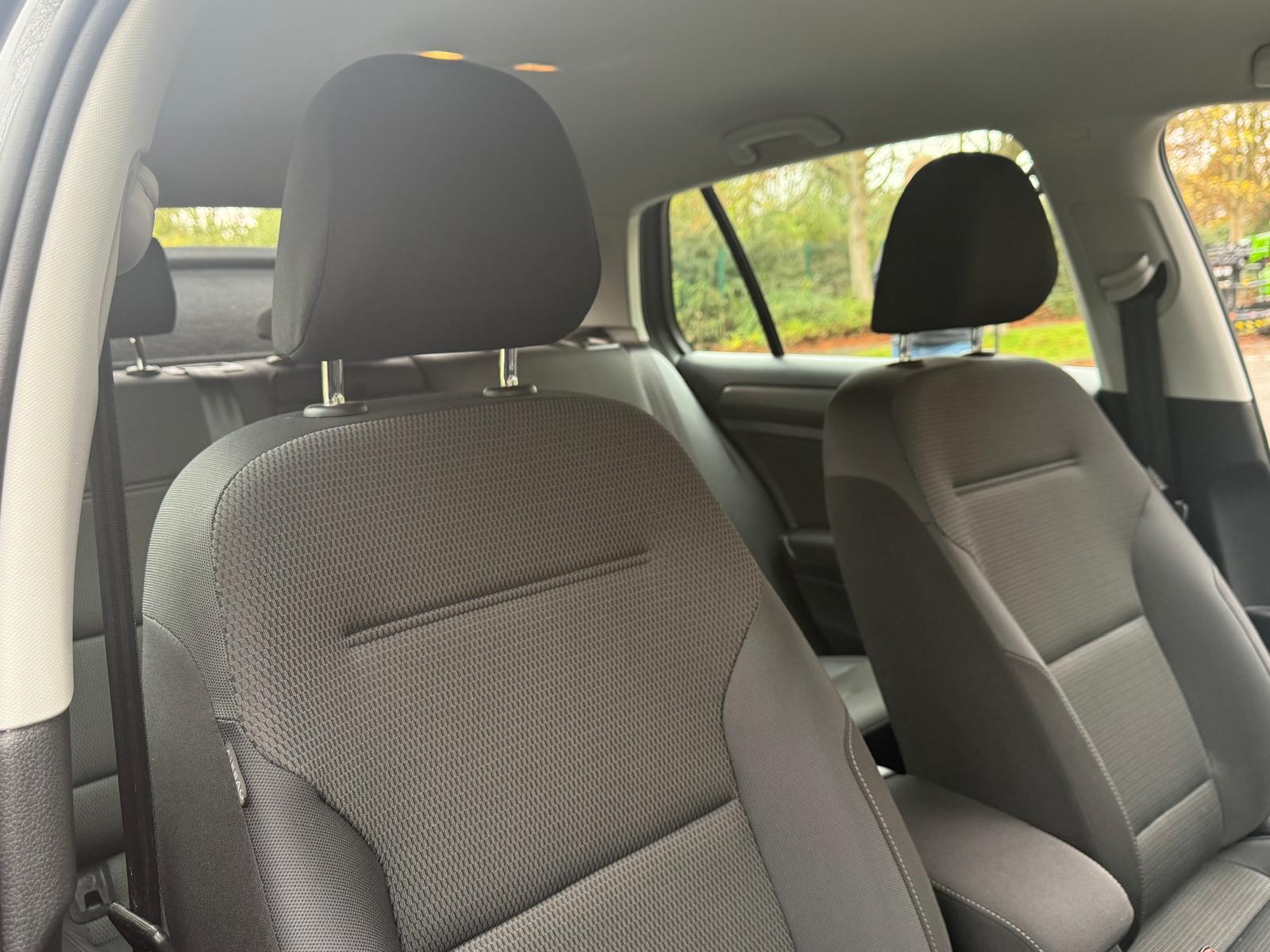 Volkswagen Golf 1.5 TSI EVO SE Nav Hatchback 5dr Petrol Manual Euro 6 (s/s) (130 ps)