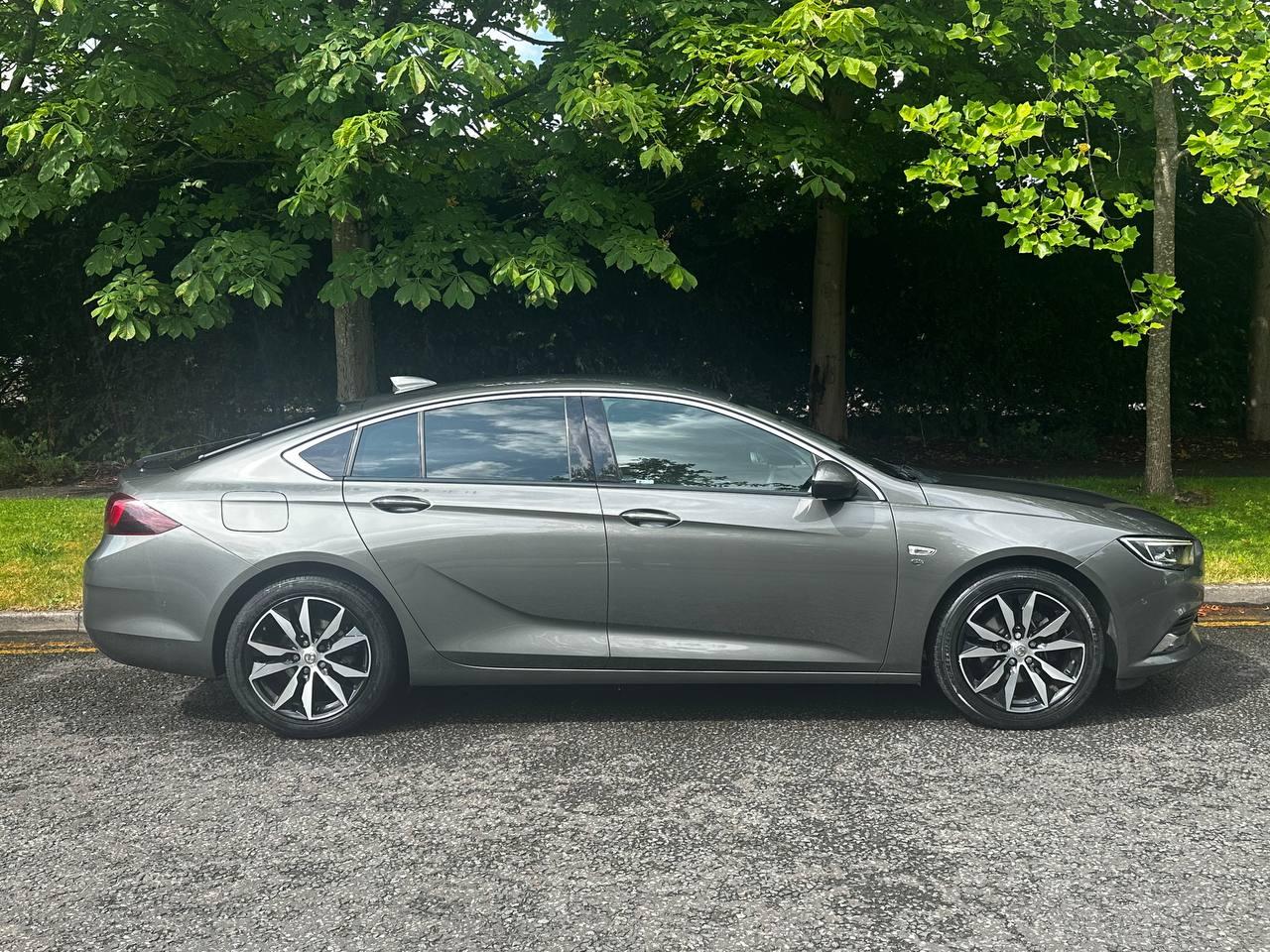 Vauxhall Insignia 1.5i Turbo Elite Nav Grand Sport 5dr Petrol Manual Euro 6 (s/s) (165 ps)