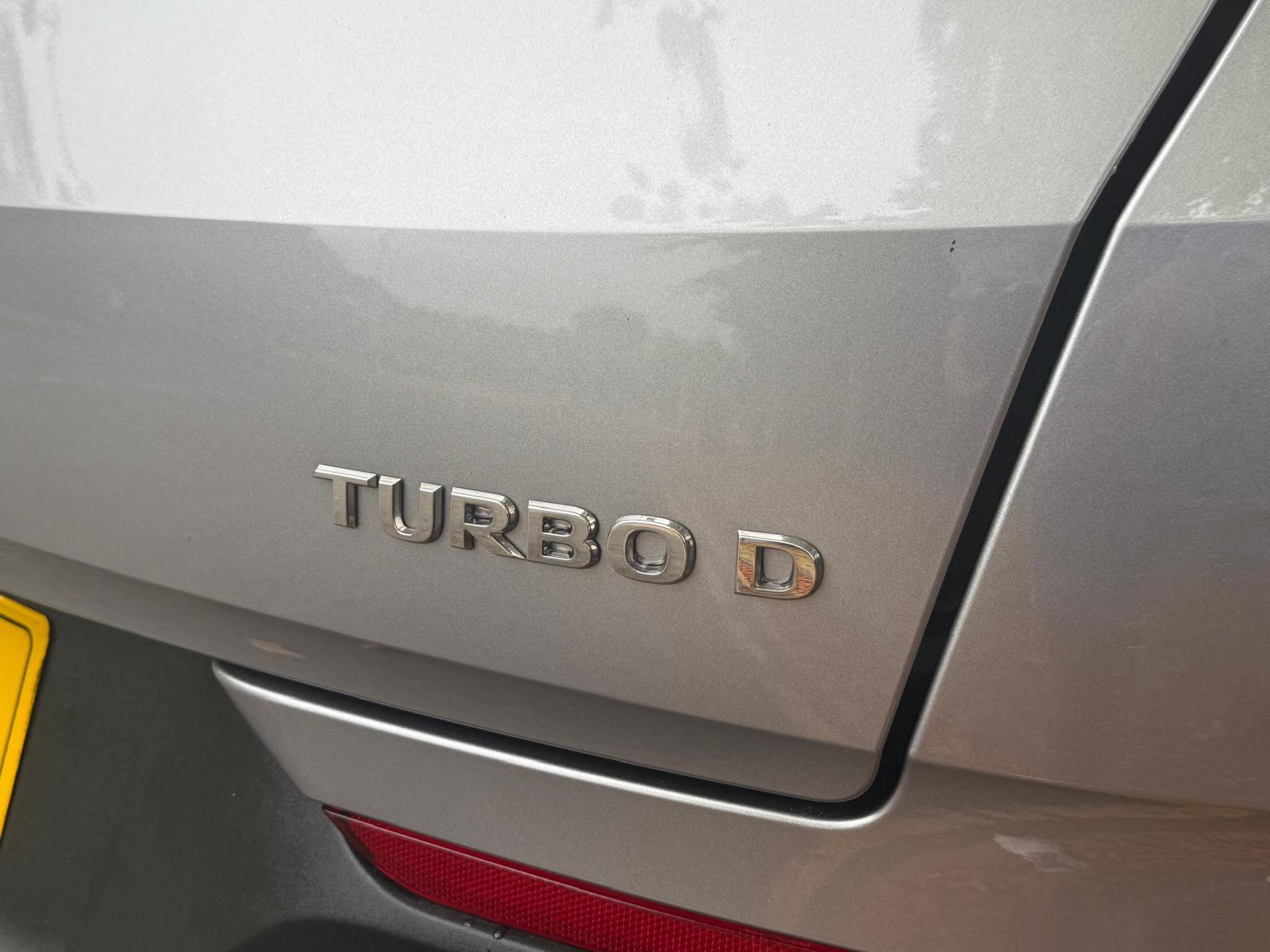 Vauxhall Grandland X 1.6 Turbo D BlueInjection Sport Nav SUV 5dr Diesel Auto Euro 6 (s/s) (120 ps)