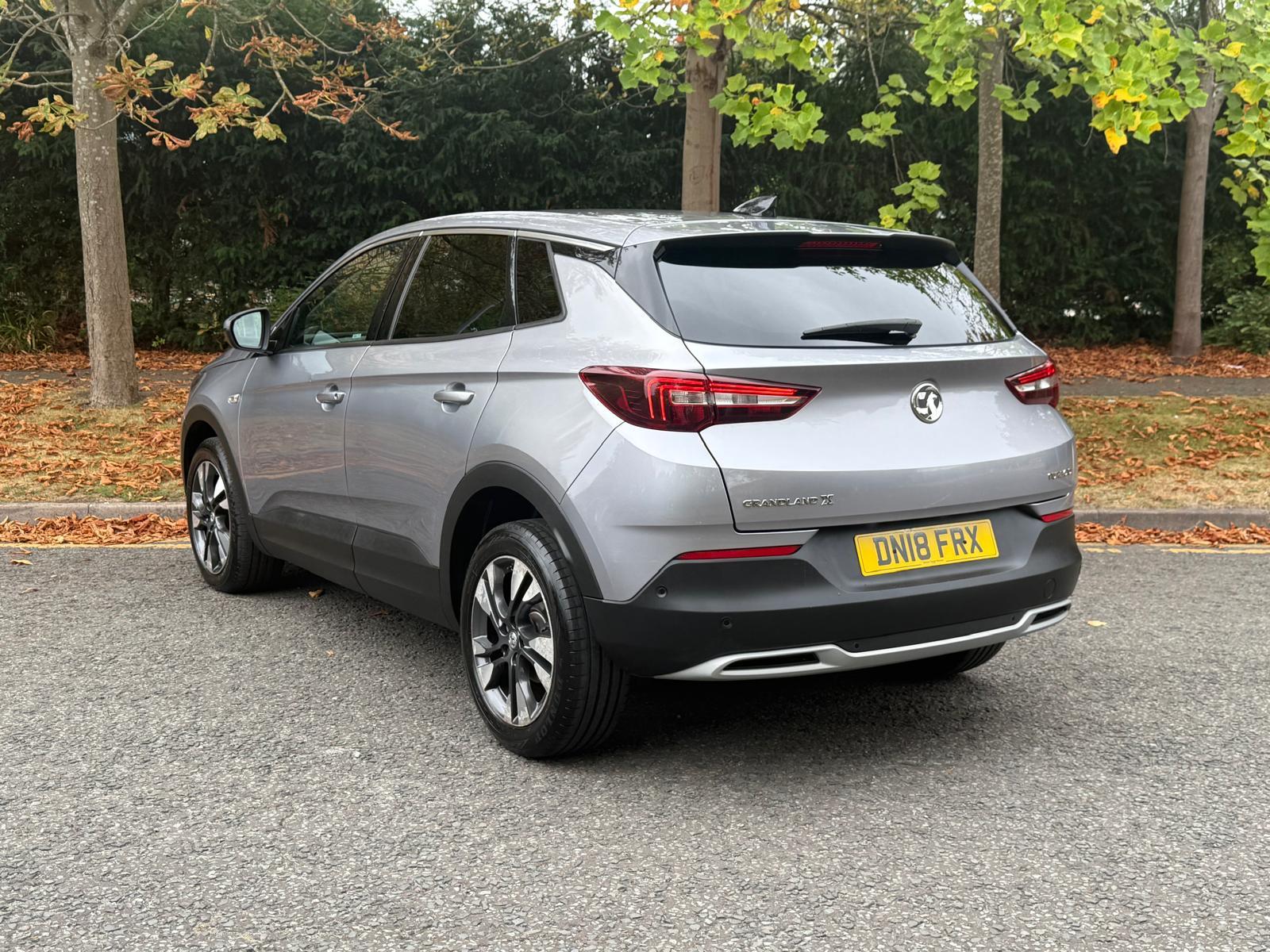Vauxhall Grandland X 1.6 Turbo D BlueInjection Sport Nav SUV 5dr Diesel Auto Euro 6 (s/s) (120 ps)