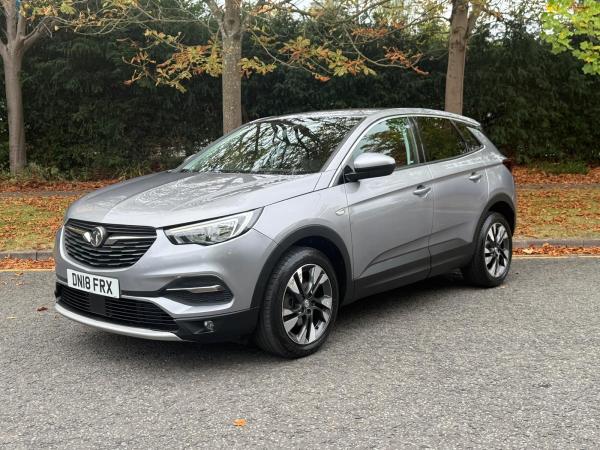 Vauxhall Grandland X 1.6 Turbo D BlueInjection Sport Nav SUV 5dr Diesel Auto Euro 6 (s/s) (120 ps)