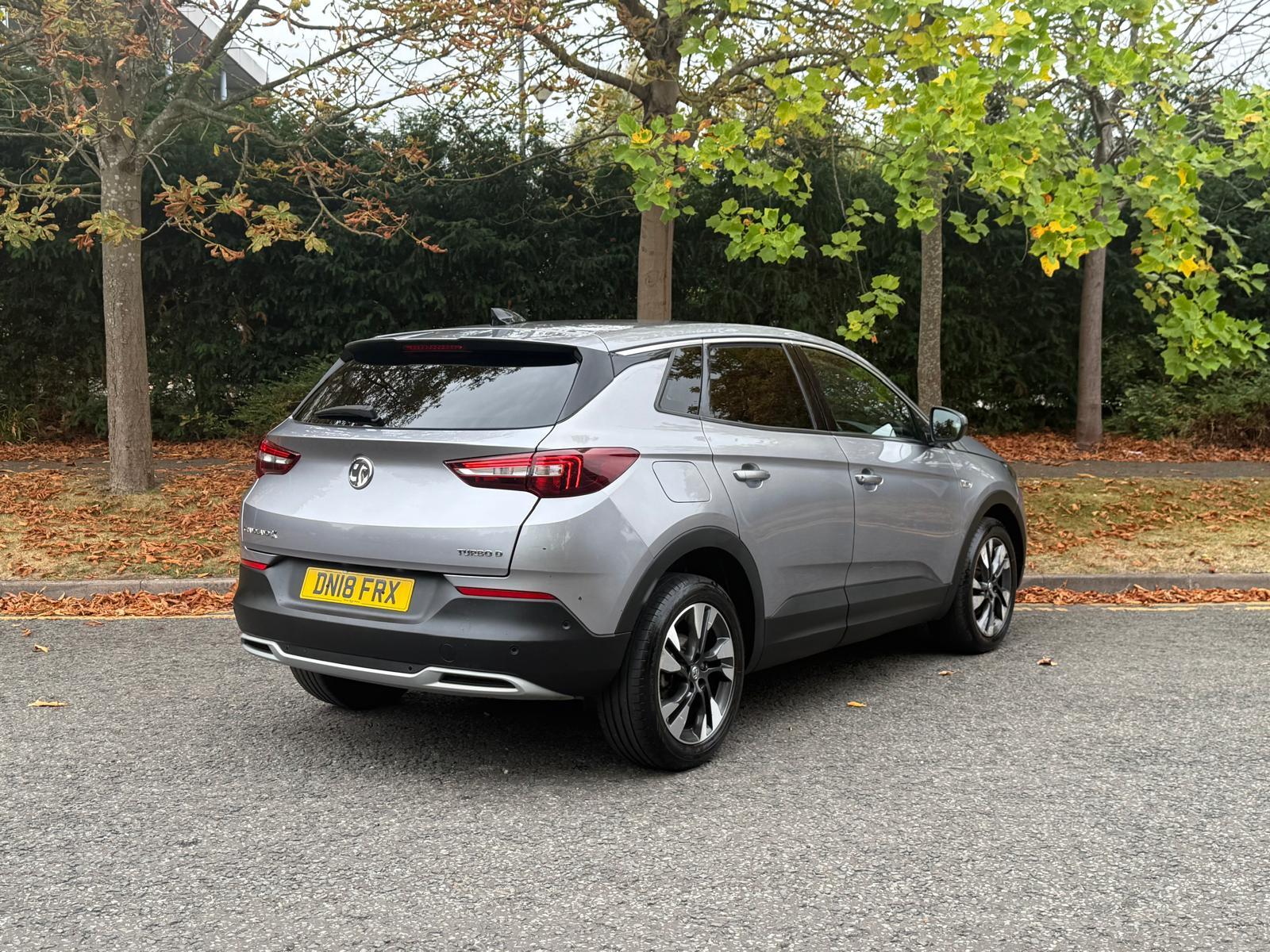 Vauxhall Grandland X 1.6 Turbo D BlueInjection Sport Nav SUV 5dr Diesel Auto Euro 6 (s/s) (120 ps)