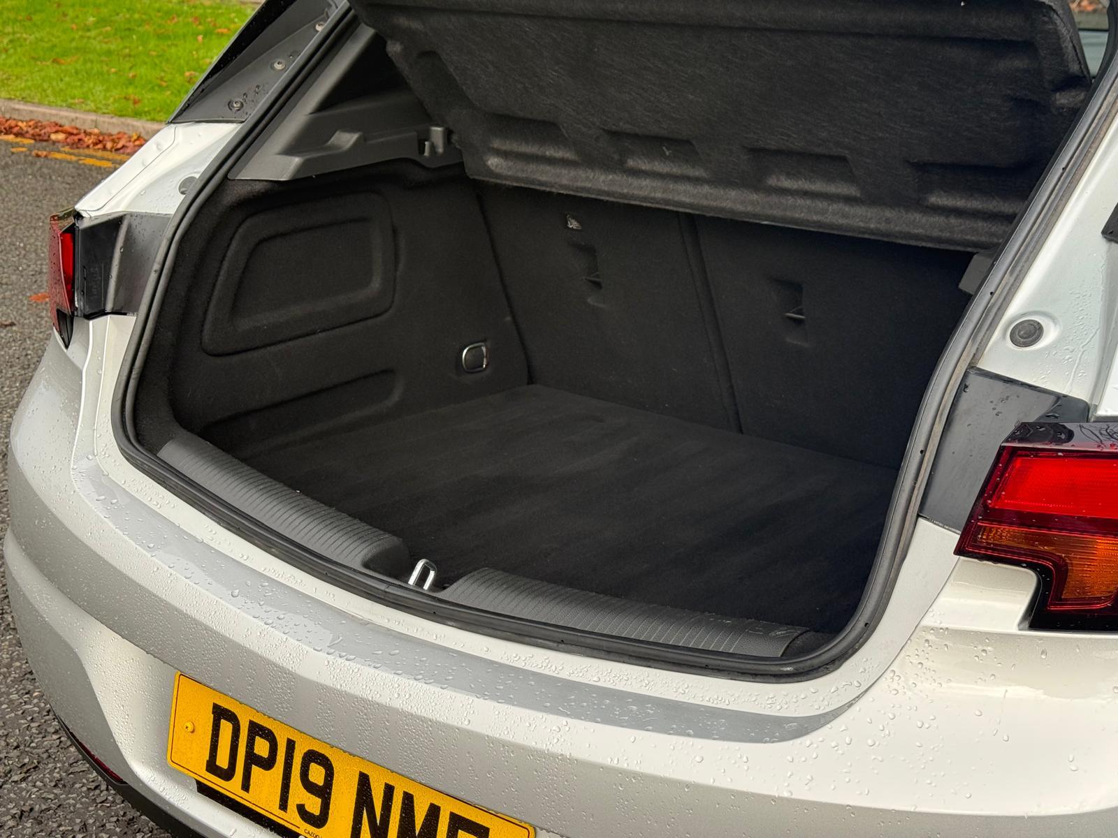 Vauxhall Astra 1.0i Turbo ecoTEC SRi Nav Hatchback 5dr Petrol Manual Euro 6 (s/s) (105 ps)