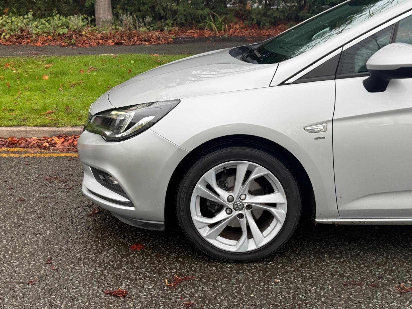 Vauxhall Astra 1.0i Turbo ecoTEC SRi Nav Hatchback 5dr Petrol Manual Euro 6 (s/s) (105 ps)