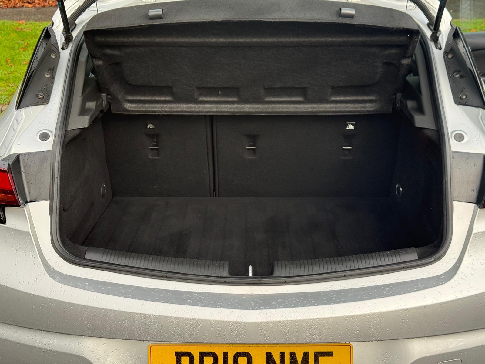 Vauxhall Astra 1.0i Turbo ecoTEC SRi Nav Hatchback 5dr Petrol Manual Euro 6 (s/s) (105 ps)