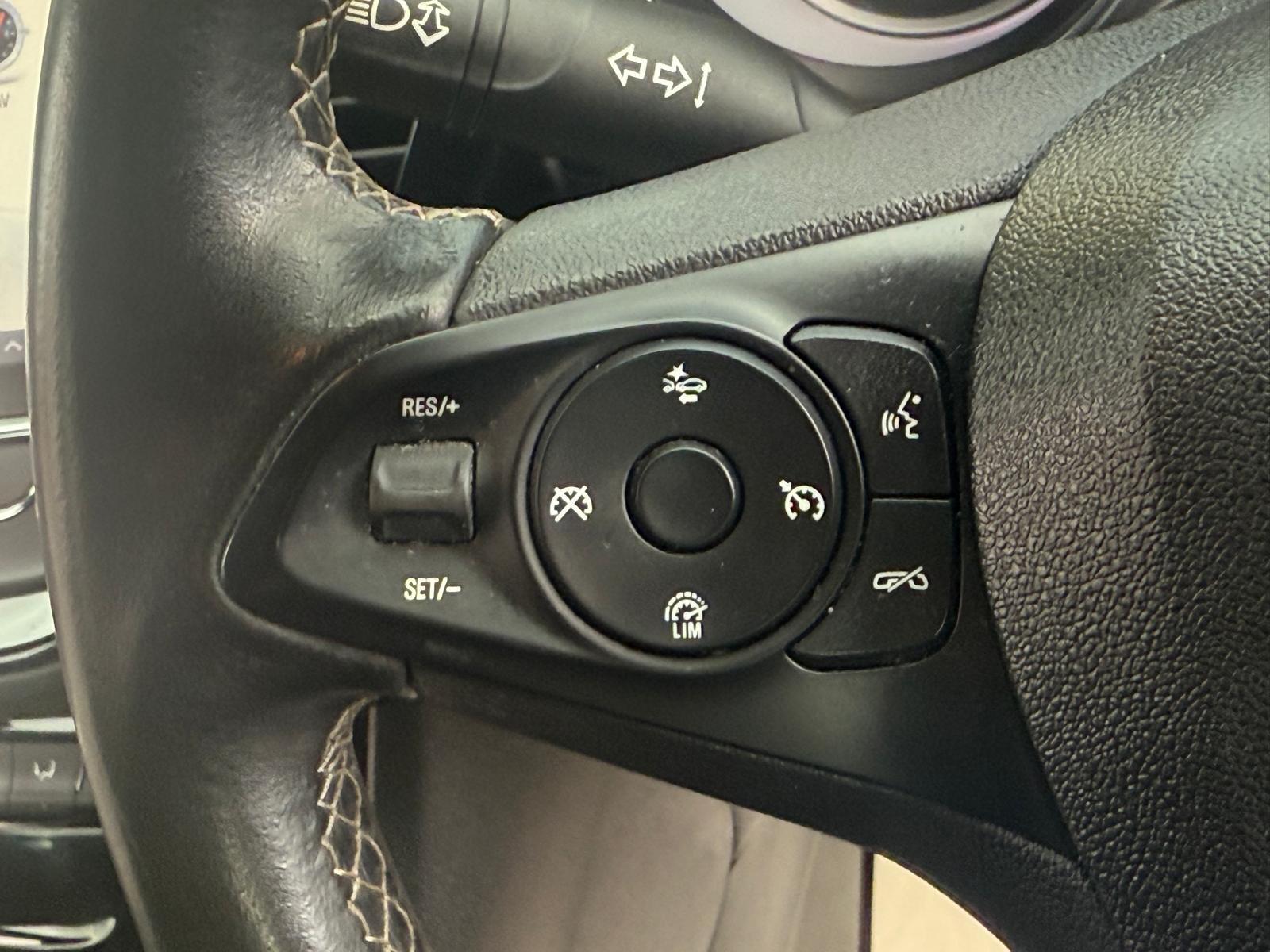 Vauxhall Astra 1.0i Turbo ecoTEC SRi Nav Hatchback 5dr Petrol Manual Euro 6 (s/s) (105 ps)