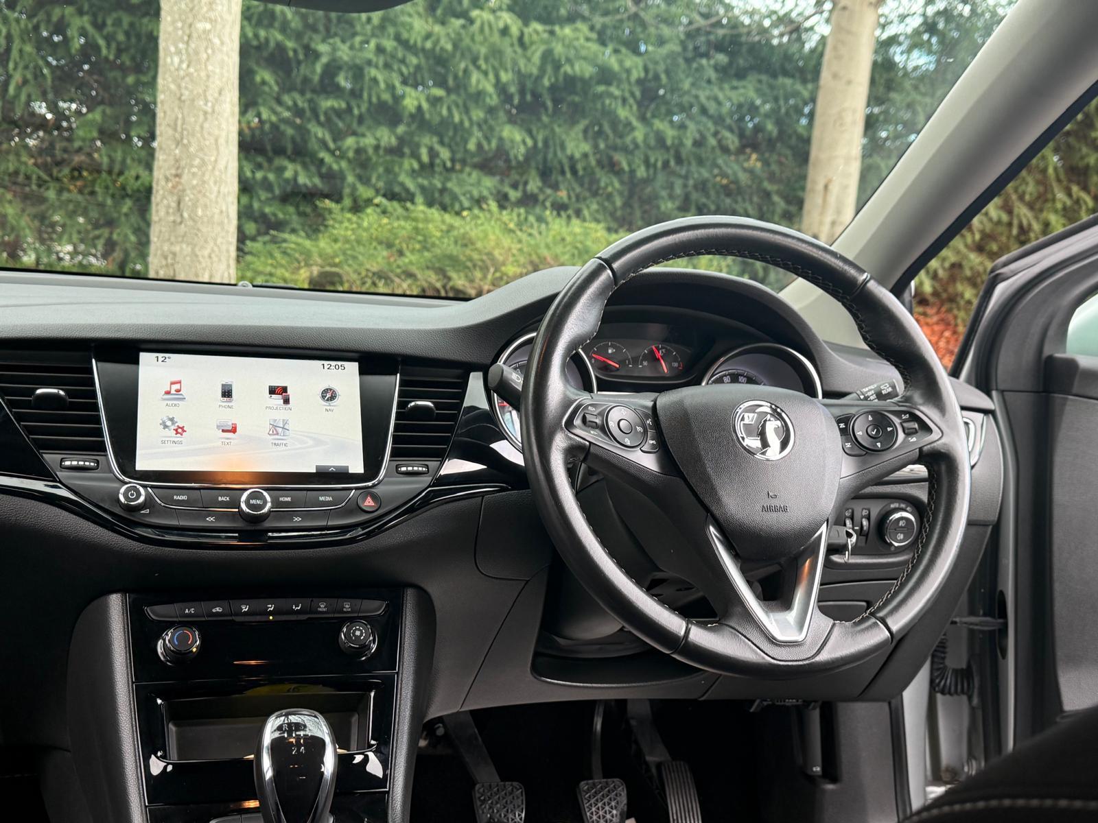 Vauxhall Astra 1.0i Turbo ecoTEC SRi Nav Hatchback 5dr Petrol Manual Euro 6 (s/s) (105 ps)