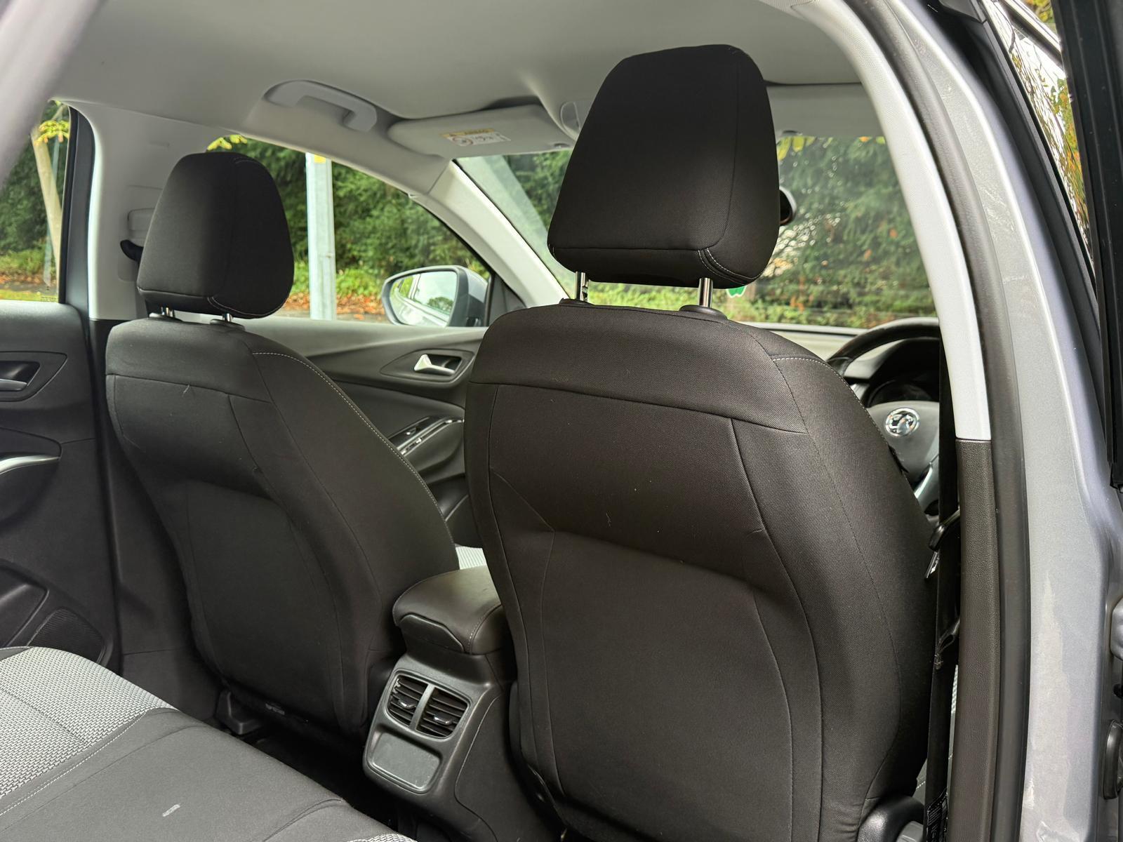 Vauxhall Grandland X 1.2 Turbo SE SUV 5dr Petrol Manual Euro 6 (s/s) (130 ps)