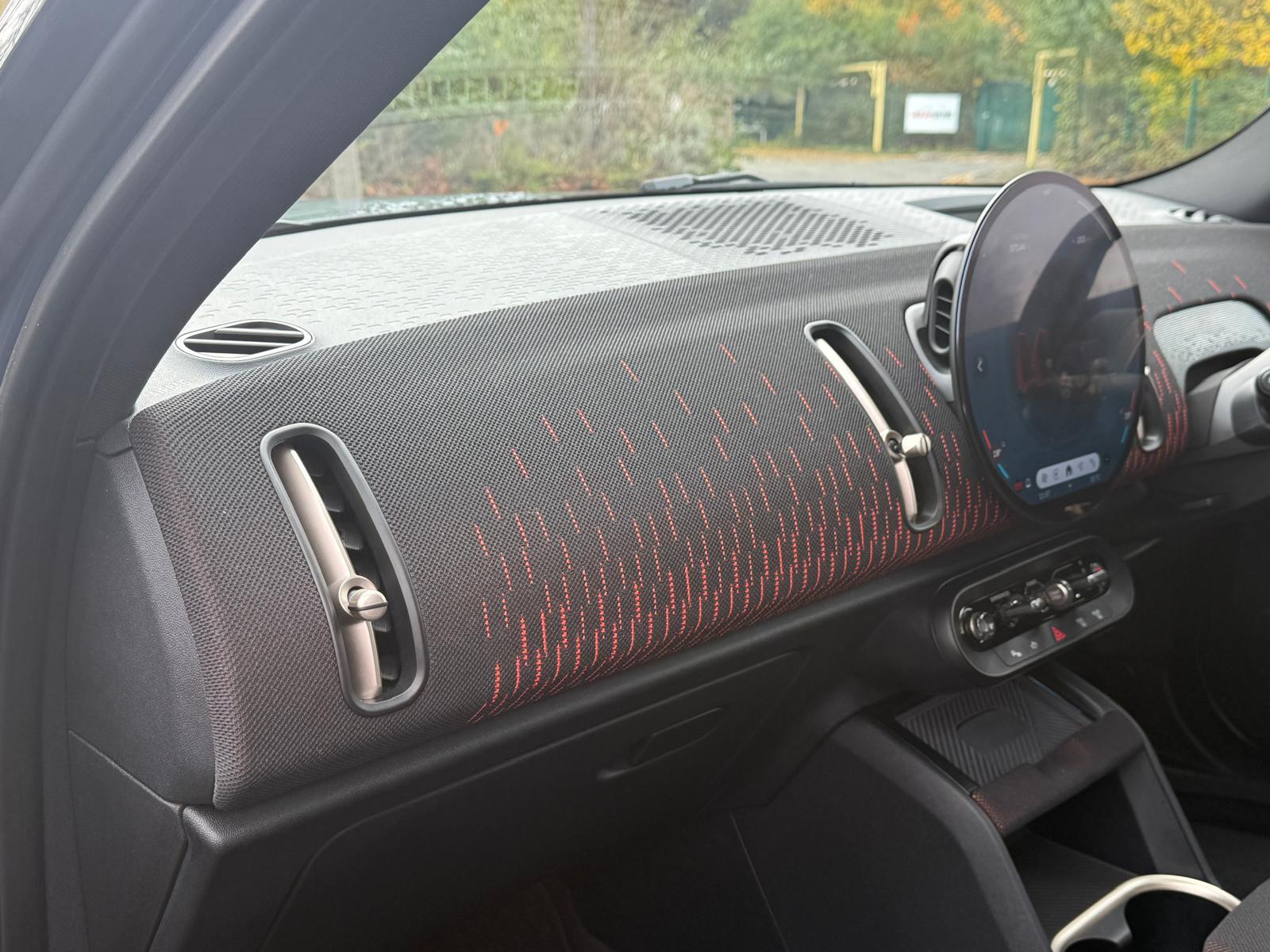 MINI Electric Countryman E 66.5kWh Sport SUV 5dr Electric Auto (204 ps)