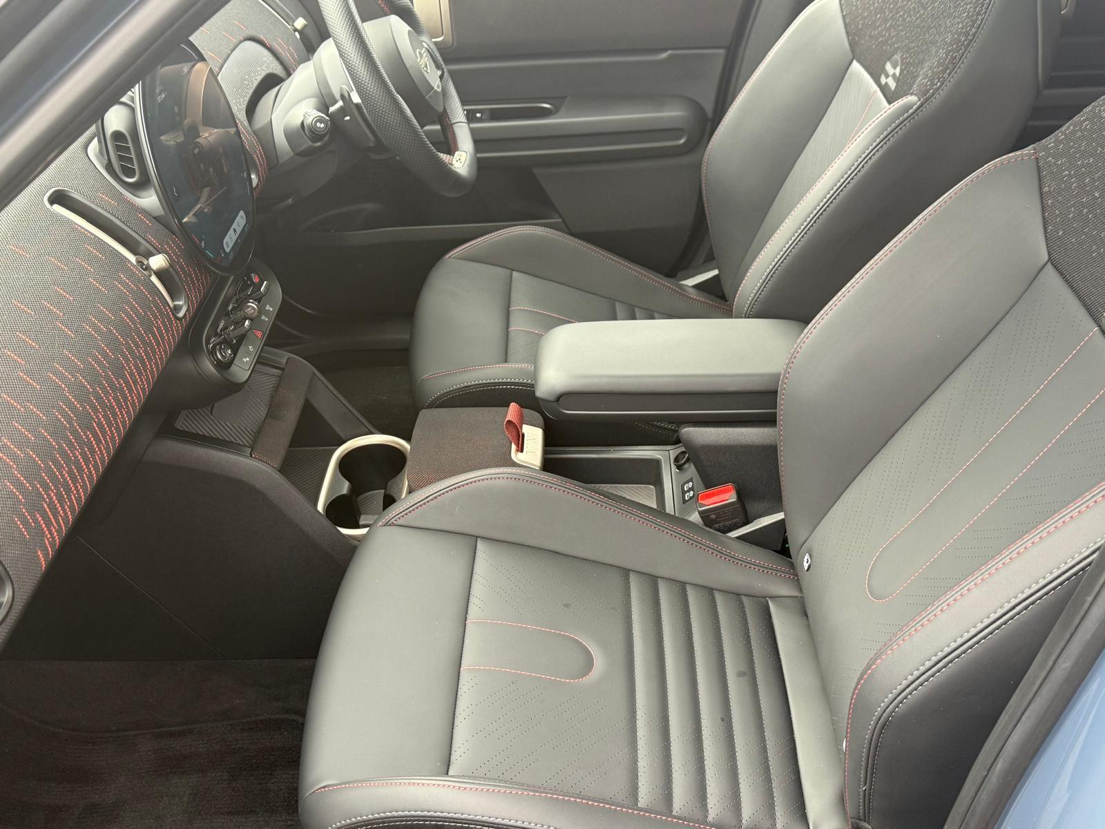 MINI Electric Countryman E 66.5kWh Sport SUV 5dr Electric Auto (204 ps)