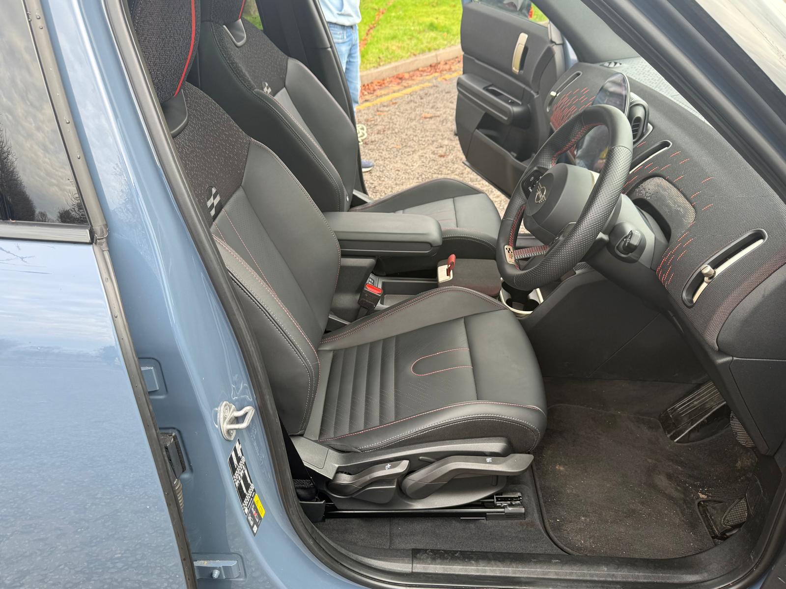 MINI Electric Countryman E 66.5kWh Sport SUV 5dr Electric Auto (204 ps)