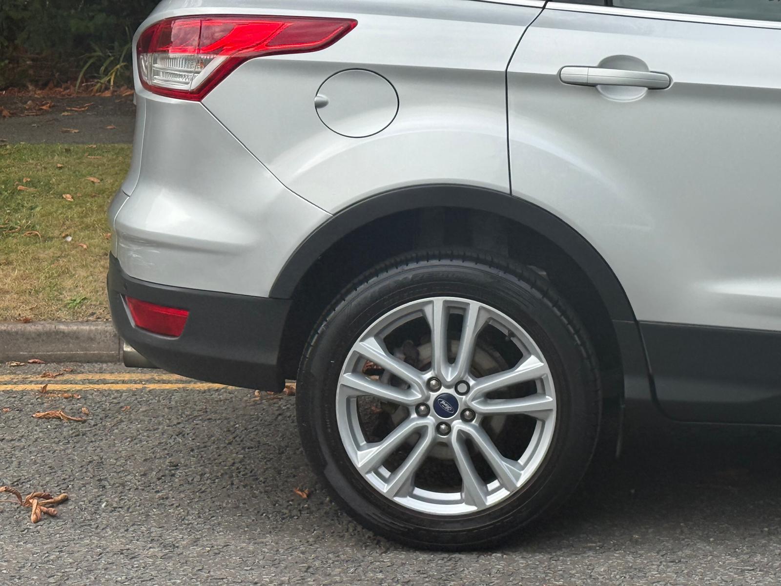Ford Kuga 2.0 TDCi Titanium X SUV 5dr Diesel Powershift AWD Euro 5 (163 ps)