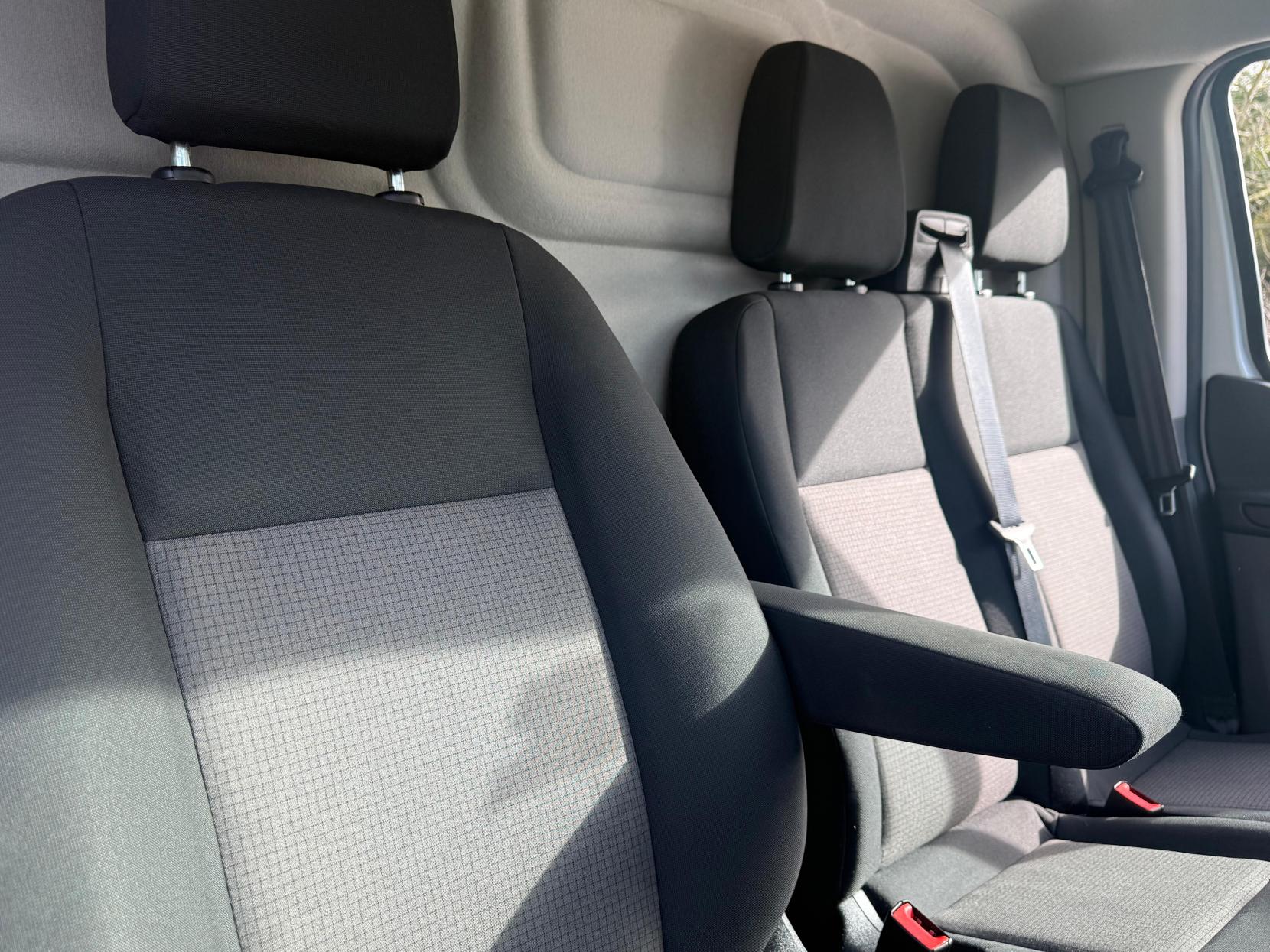 Ford Transit Custom 2.0 300 EcoBlue Leader Panel Van 5dr Diesel Manual L1 H1 Euro 6 (s/s) (130 ps)