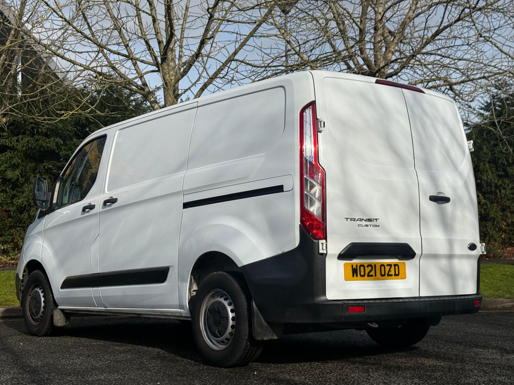 Ford Transit Custom 2.0 300 EcoBlue Leader Panel Van 5dr Diesel Manual L1 H1 Euro 6 (s/s) (130 ps)