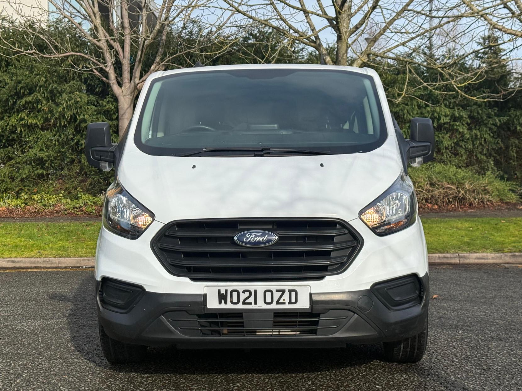 Ford Transit Custom 2.0 300 EcoBlue Leader Panel Van 5dr Diesel Manual L1 H1 Euro 6 (s/s) (130 ps)