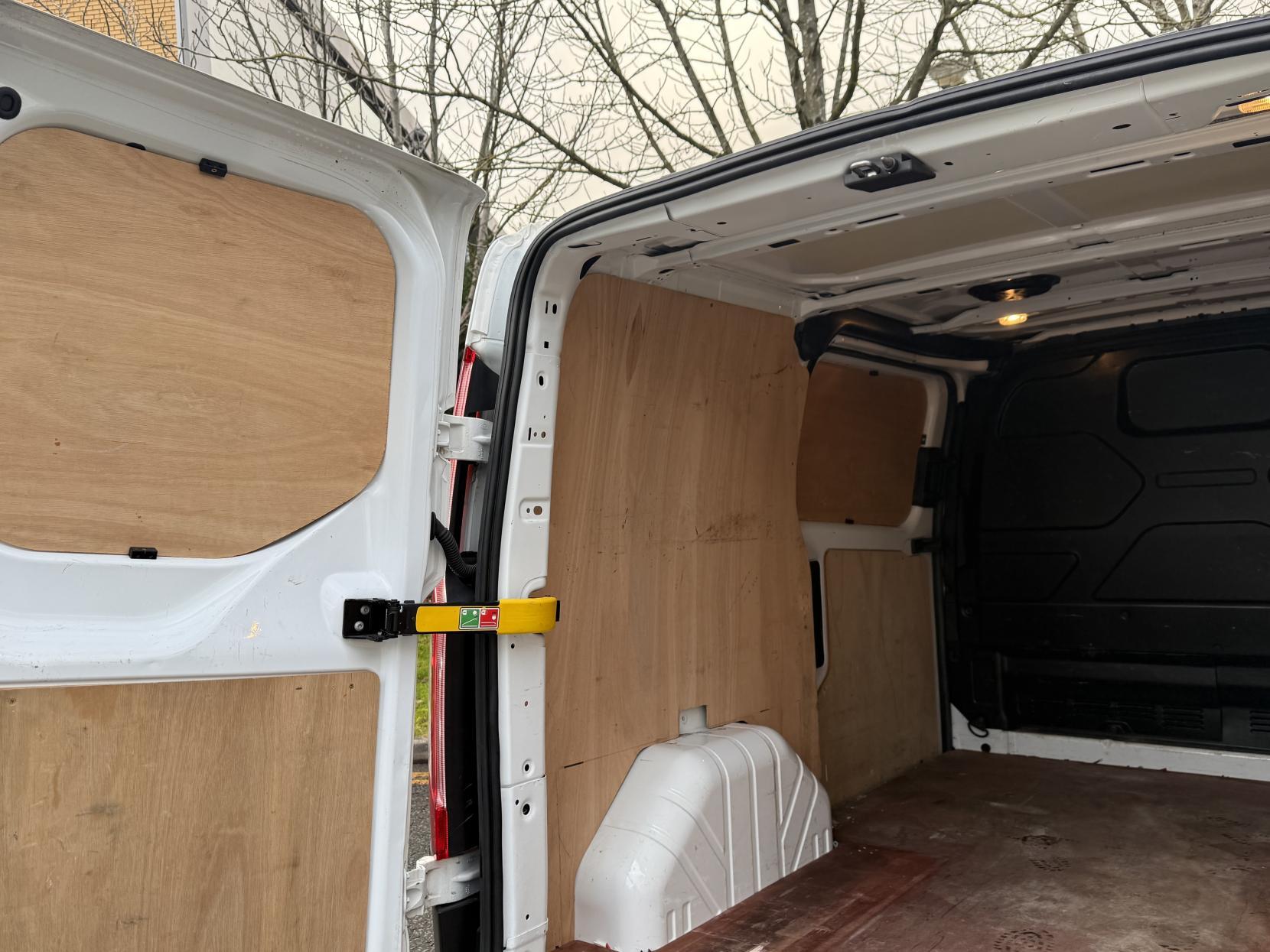 Ford Transit Custom 2.0 300 EcoBlue Leader Panel Van 5dr Diesel Manual L1 H1 Euro 6 (s/s) (130 ps)